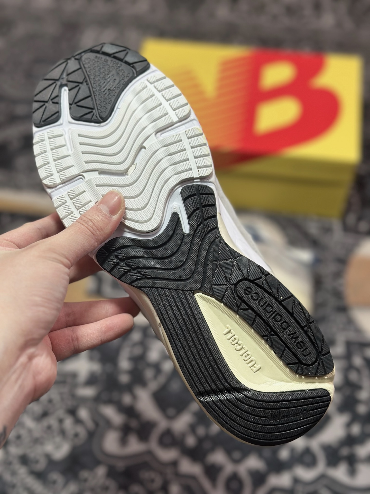A8220  New Balance Made in USA M990系列 高端美产血统经典复古休闲运动百搭老爹跑步鞋   U990TC6