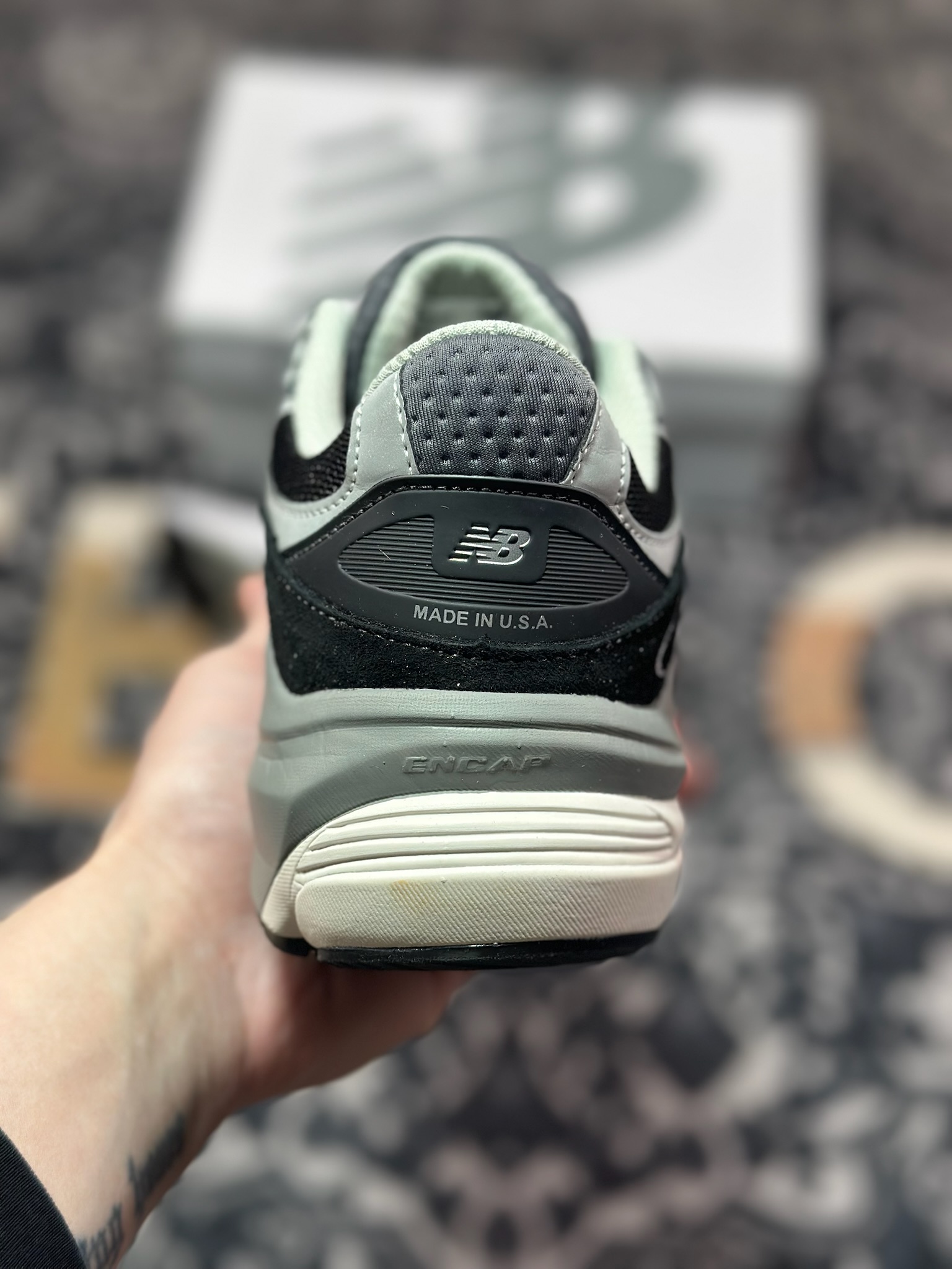 A8220  New Balance Made in USA M990系列 高端美产血统经典复古休闲运动百搭老爹跑步鞋   M990BK6