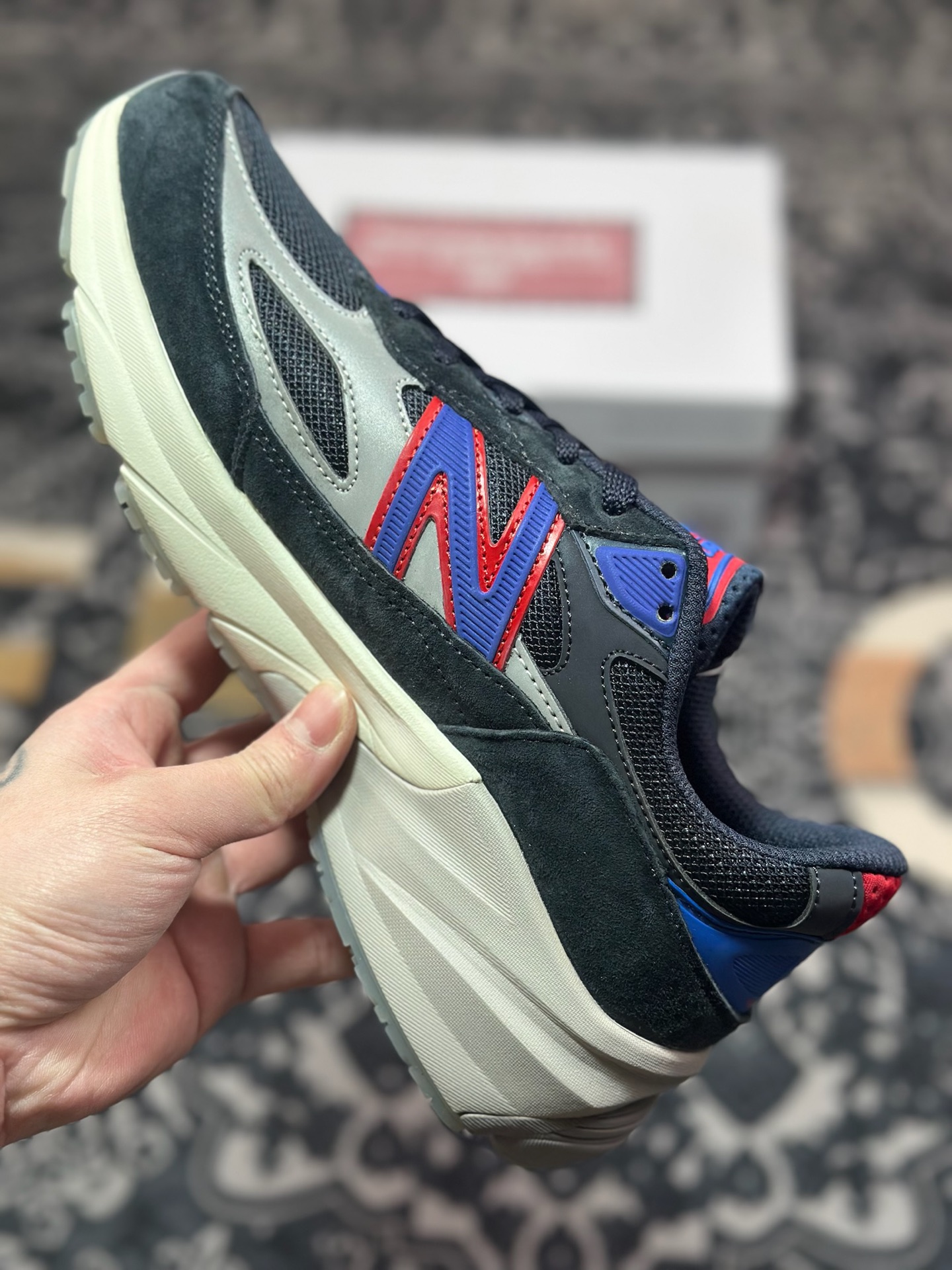 A8220  New Balance Made in USA M990系列 高端美产血统经典复古休闲运动百搭老爹跑步鞋   U990KR6