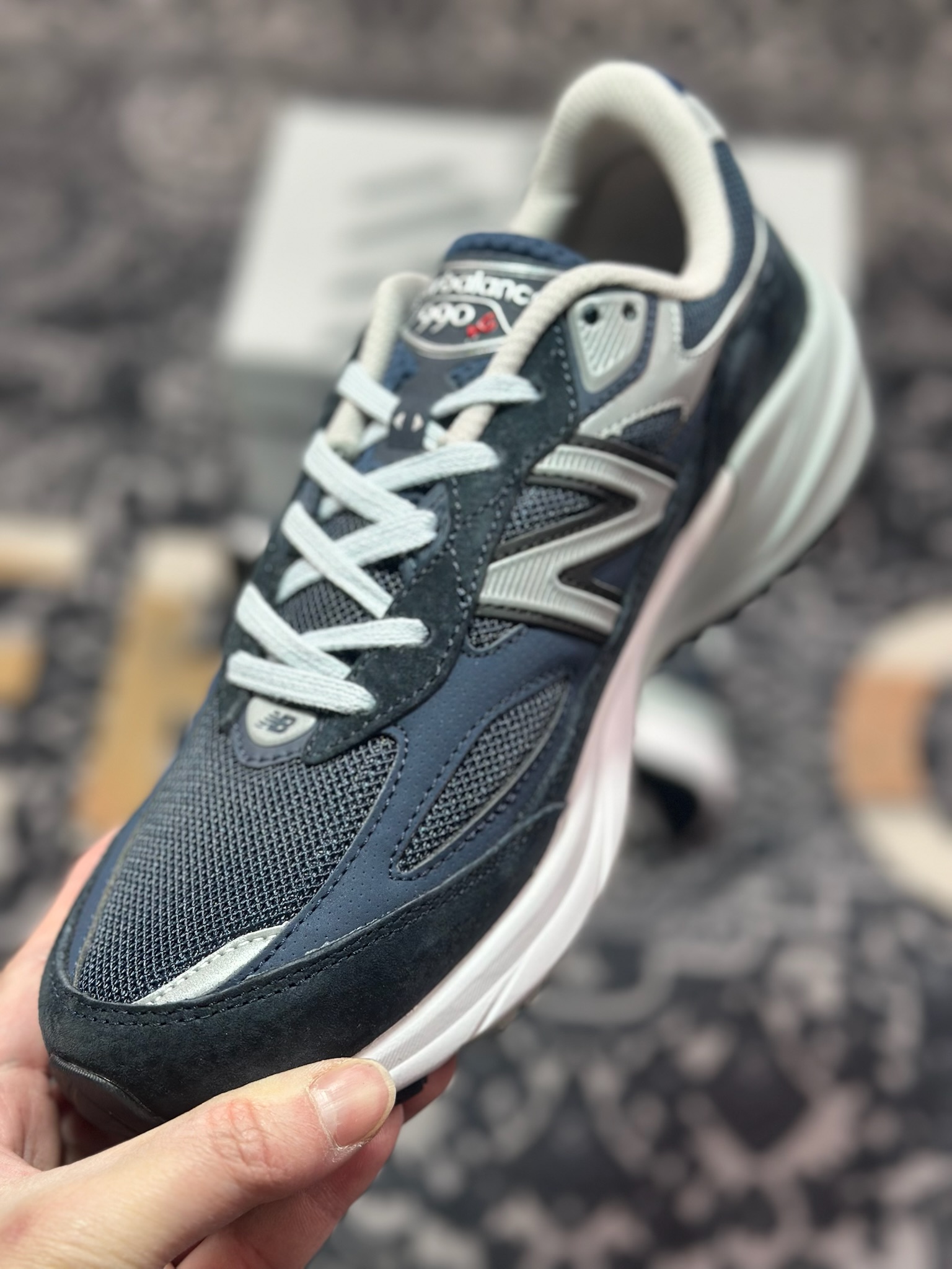 A8220  New Balance Made in USA M990系列 高端美产血统经典复古休闲运动百搭老爹跑步鞋   M990NV6
