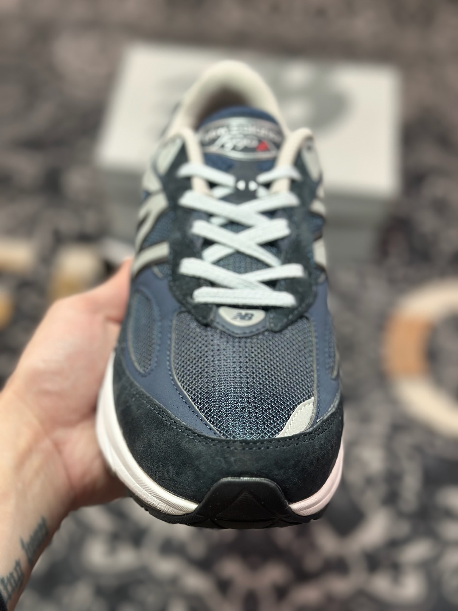 A8220  New Balance Made in USA M990系列 高端美产血统经典复古休闲运动百搭老爹跑步鞋   M990NV6