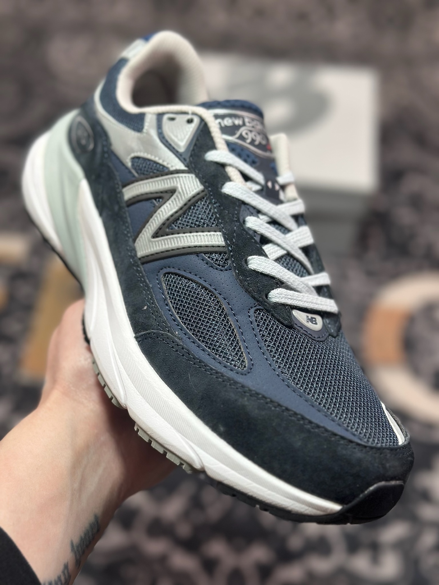 A8220  New Balance Made in USA M990系列 高端美产血统经典复古休闲运动百搭老爹跑步鞋   M990NV6