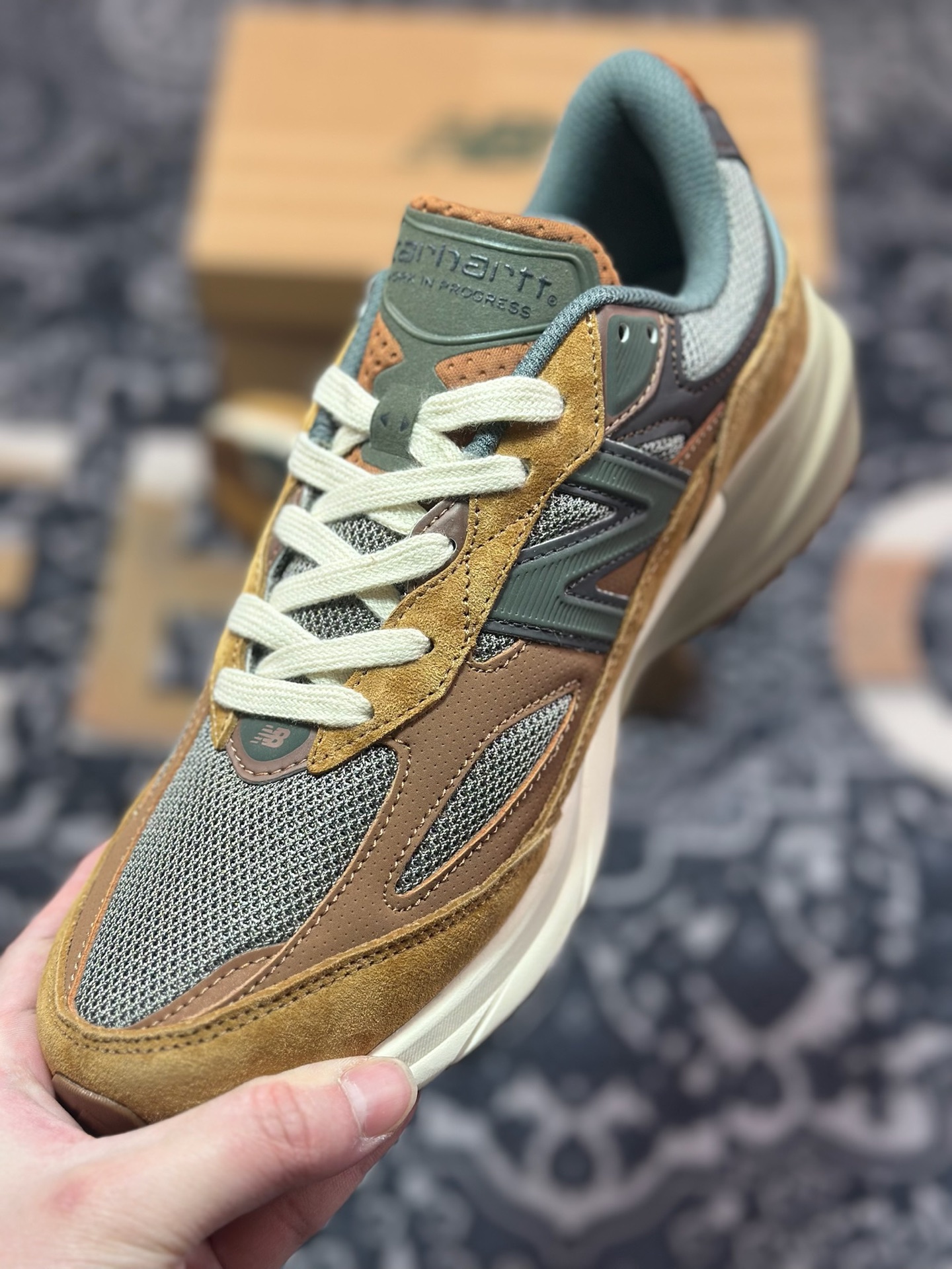 A8220  New Balance Made in USA M990系列 高端美产血统经典复古休闲运动百搭老爹跑步鞋   M990CH6