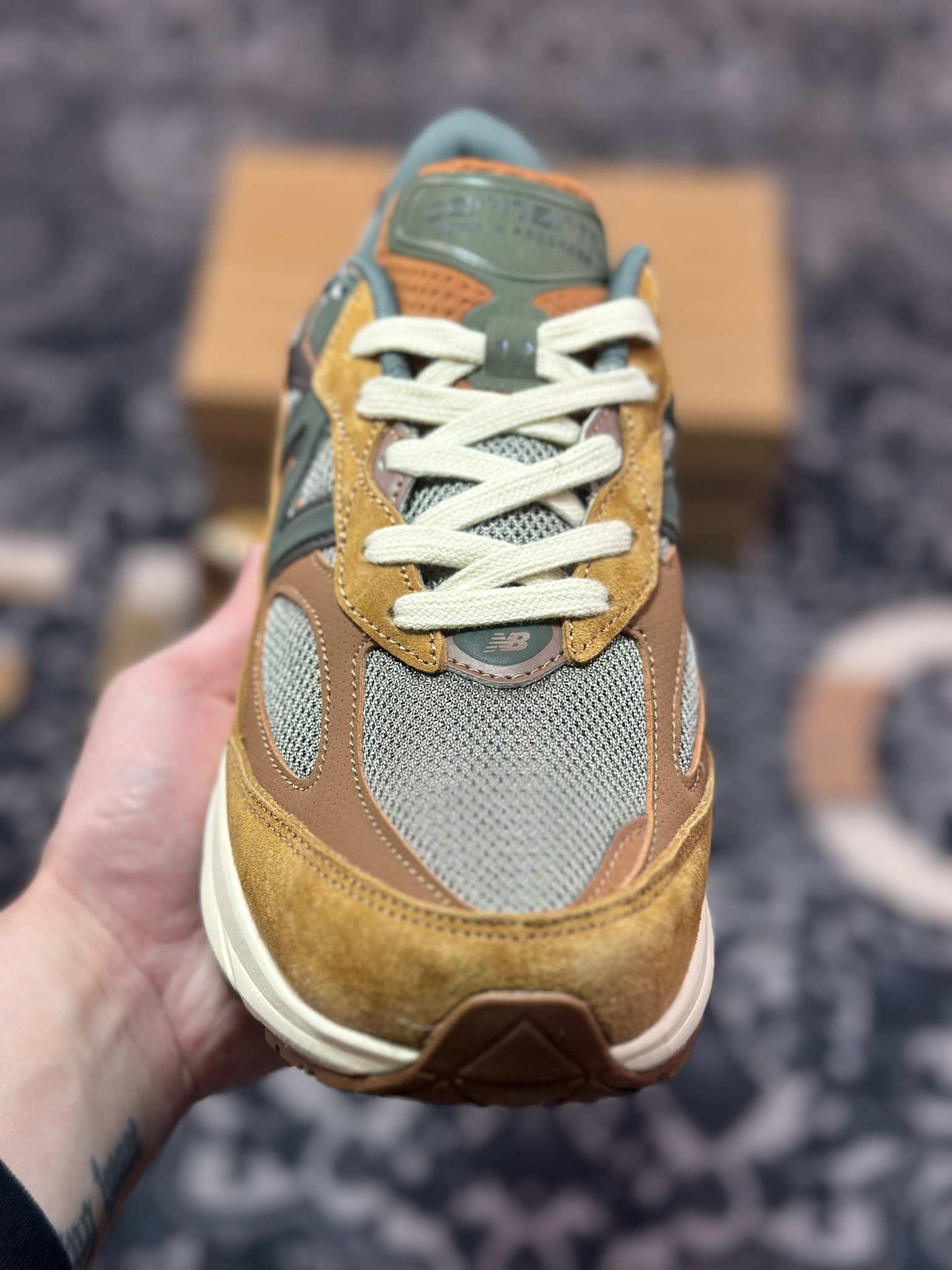 A8220  New Balance Made in USA M990系列 高端美产血统经典复古休闲运动百搭老爹跑步鞋   M990CH6