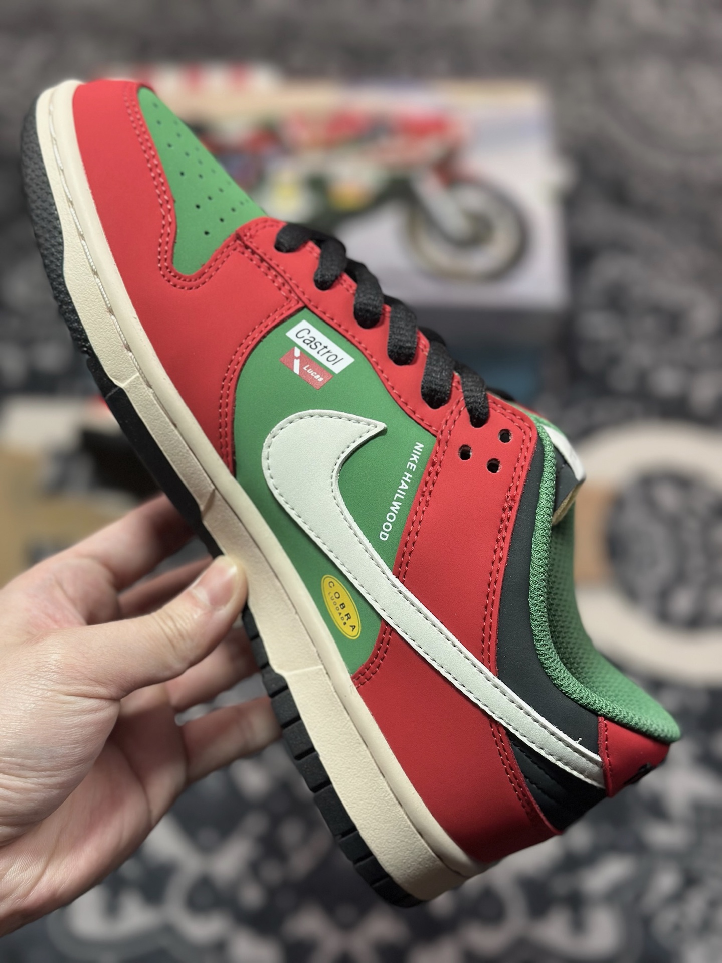 B4280  Nike SB Dunk Low 赛车红绿配色 周年高端定制 低帮休闲板鞋 MU0232-361