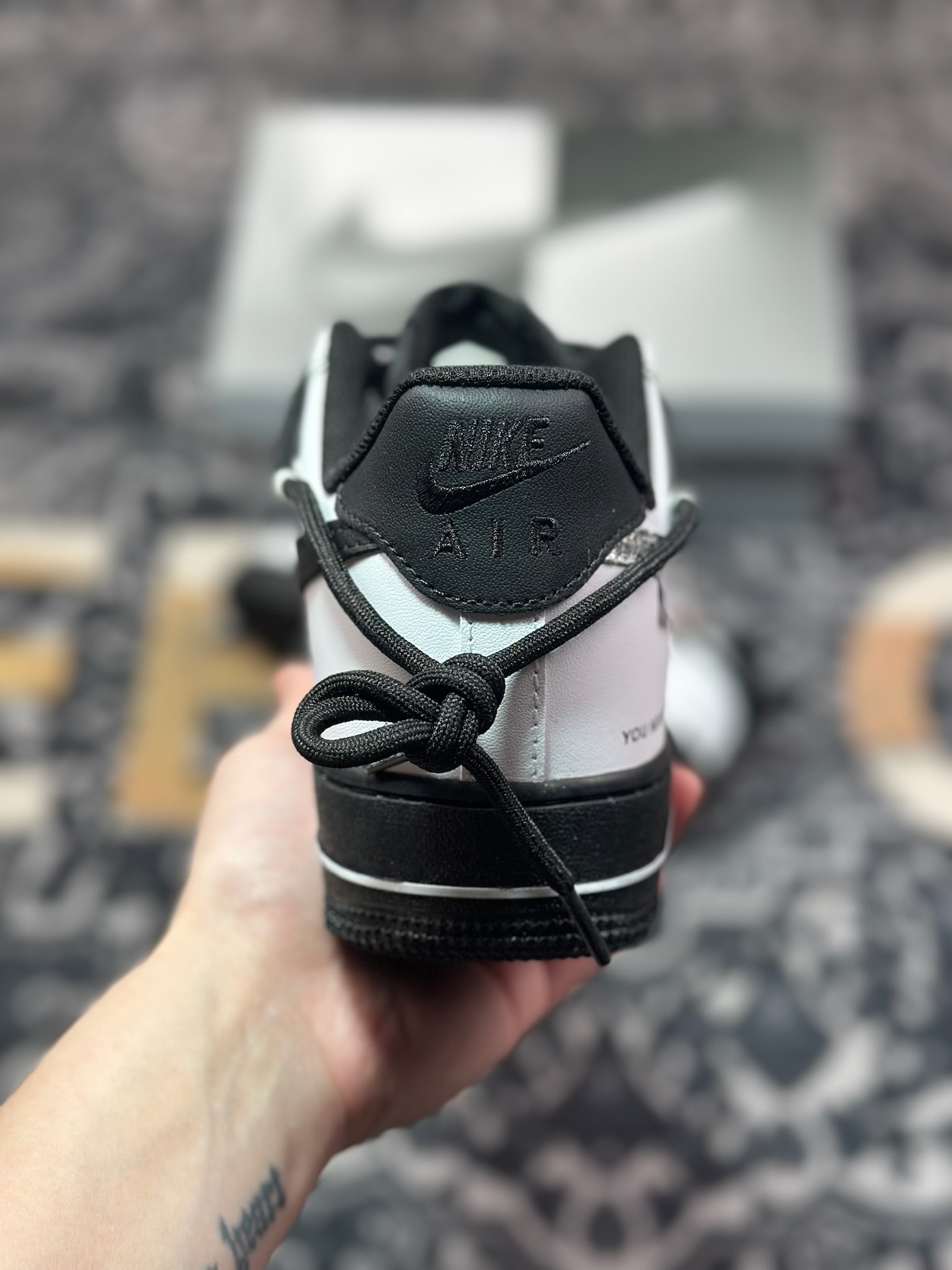 B4260  Nike Air Force 1 Low 07 破釜沉舟 字母 结构米色 银钩 绑带 白银黑  ZH0316-066