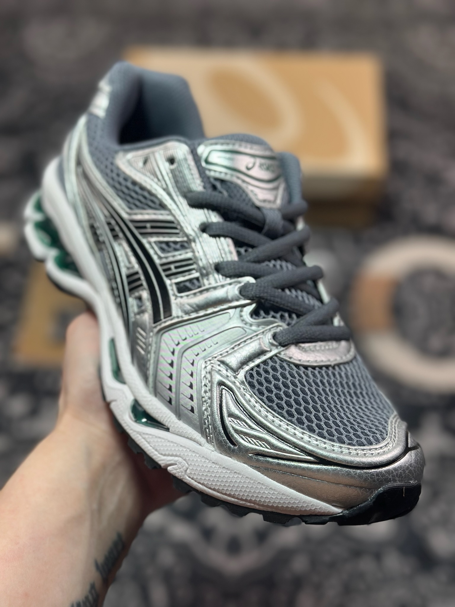A8200  Asics Gel-Kayano 14系列  亚瑟士运动休闲透气专业跑鞋   1203A537-106