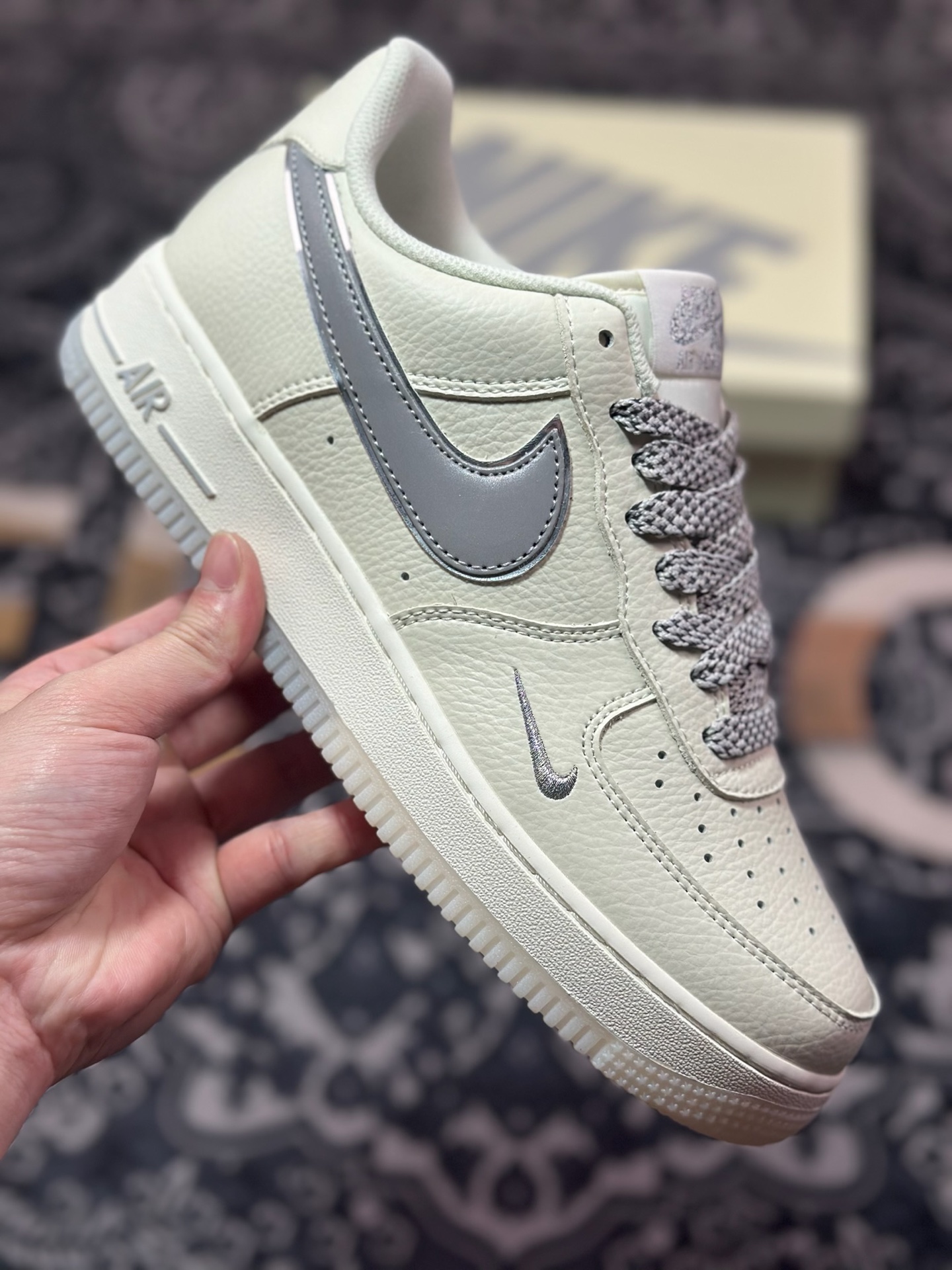 B0220  Air Force 1 '07 Low 灰白双色   JJ0253-005