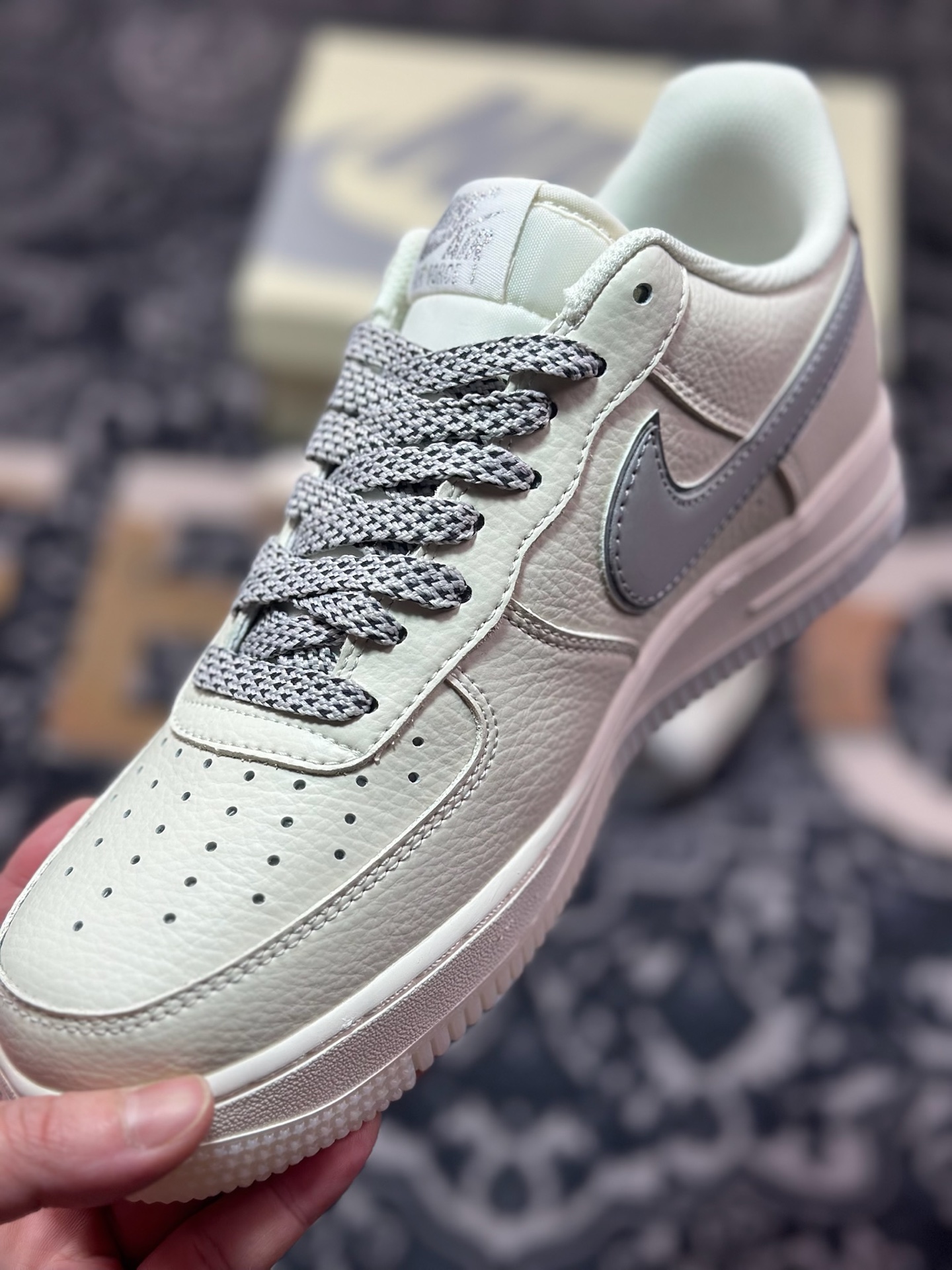 B0220  Air Force 1 '07 Low 灰白双色   JJ0253-005