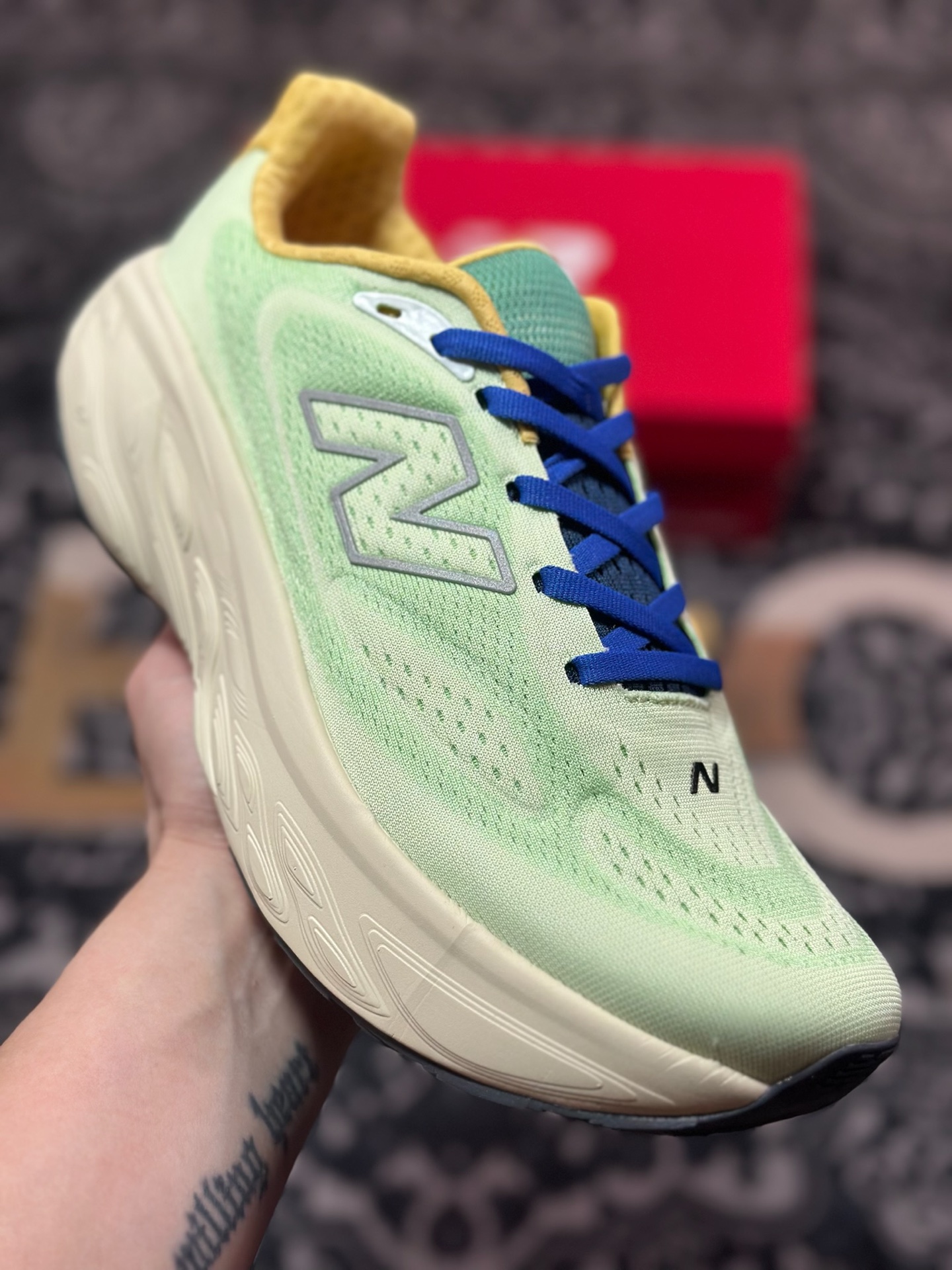 A8200  New Balance 新百伦 M108014G 网面透气跑步鞋