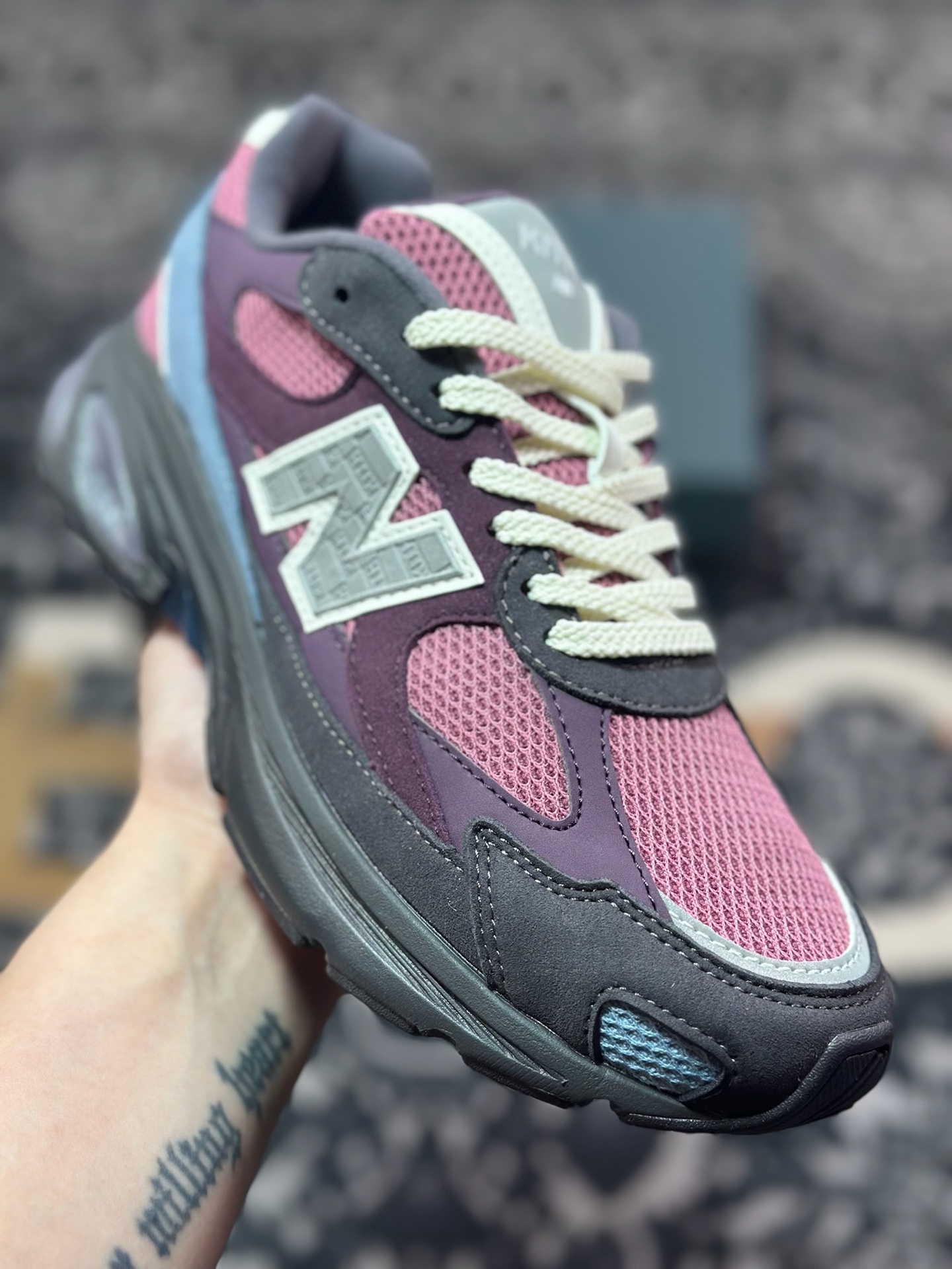 A7200  NB新百伦New Balance M2010系列低帮复古老爹风休闲运动慢跑鞋“武士黑做旧粉紫” M2010VB