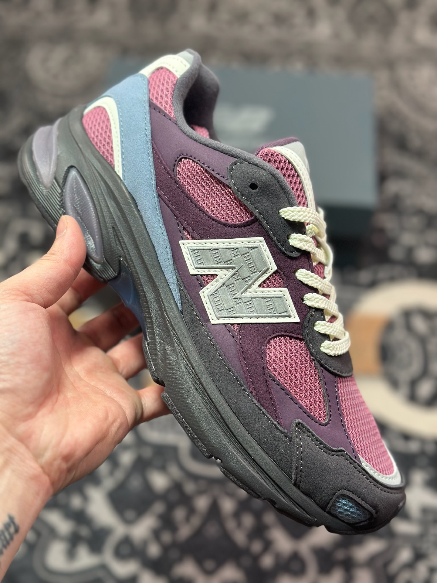 A7200  NB新百伦New Balance M2010系列低帮复古老爹风休闲运动慢跑鞋“武士黑做旧粉紫” M2010VB