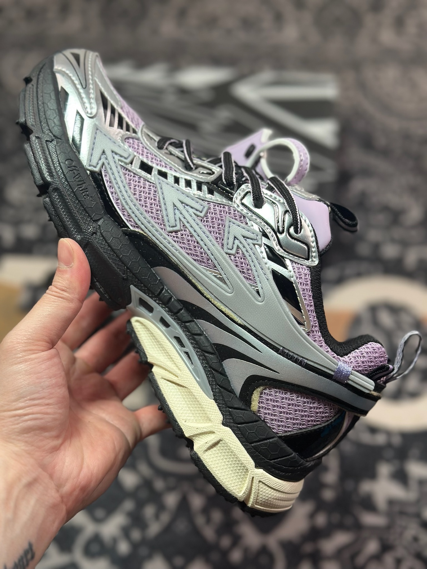 C5400    Off-White 2024年OW最新款跑鞋   23001