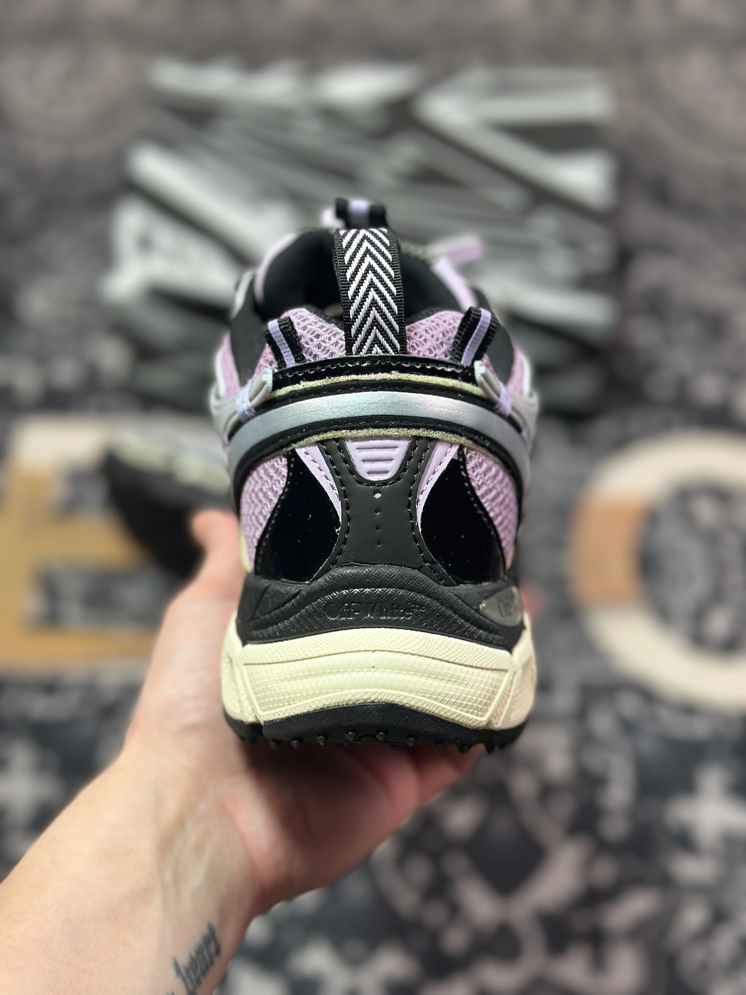 C5400    Off-White 2024年OW最新款跑鞋   23001