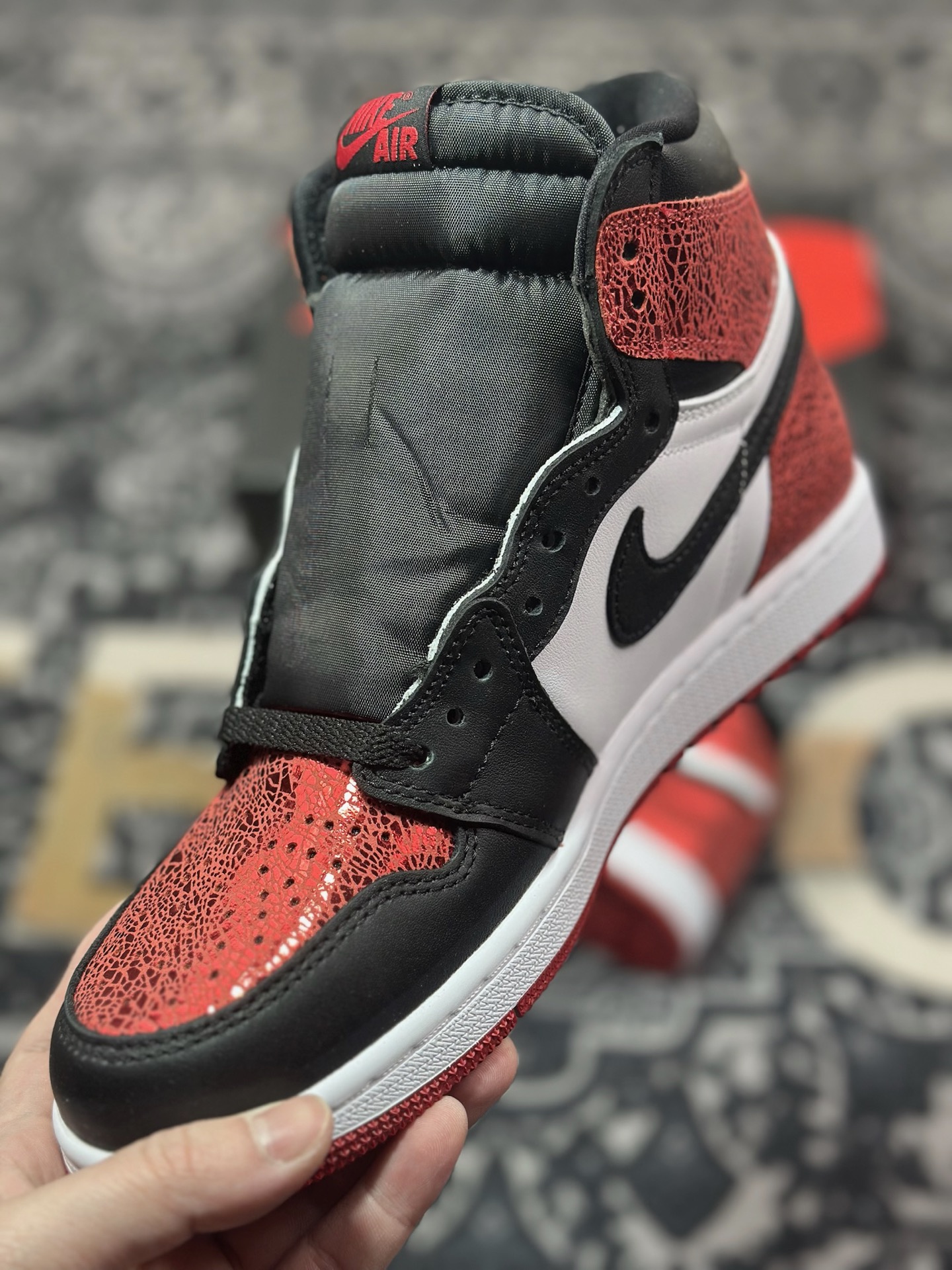 B3260   Air Jordan 1 High OG ”Ruby” AJ1 红宝石 高帮篮球鞋  FD2596-602