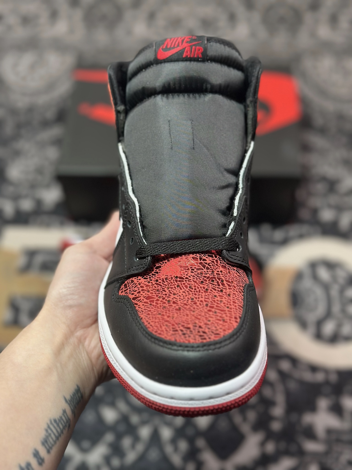 B3260   Air Jordan 1 High OG ”Ruby” AJ1 红宝石 高帮篮球鞋  FD2596-602