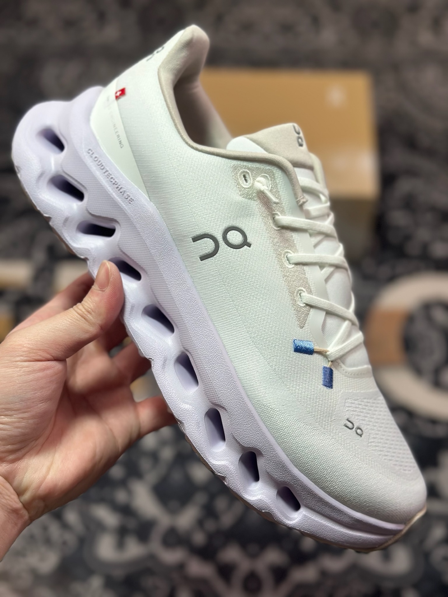 A6200 昂跑ON Running Cloudtilt 1 M 薄云1代系列低帮厚底轻量舒适多功能休闲运动慢跑鞋