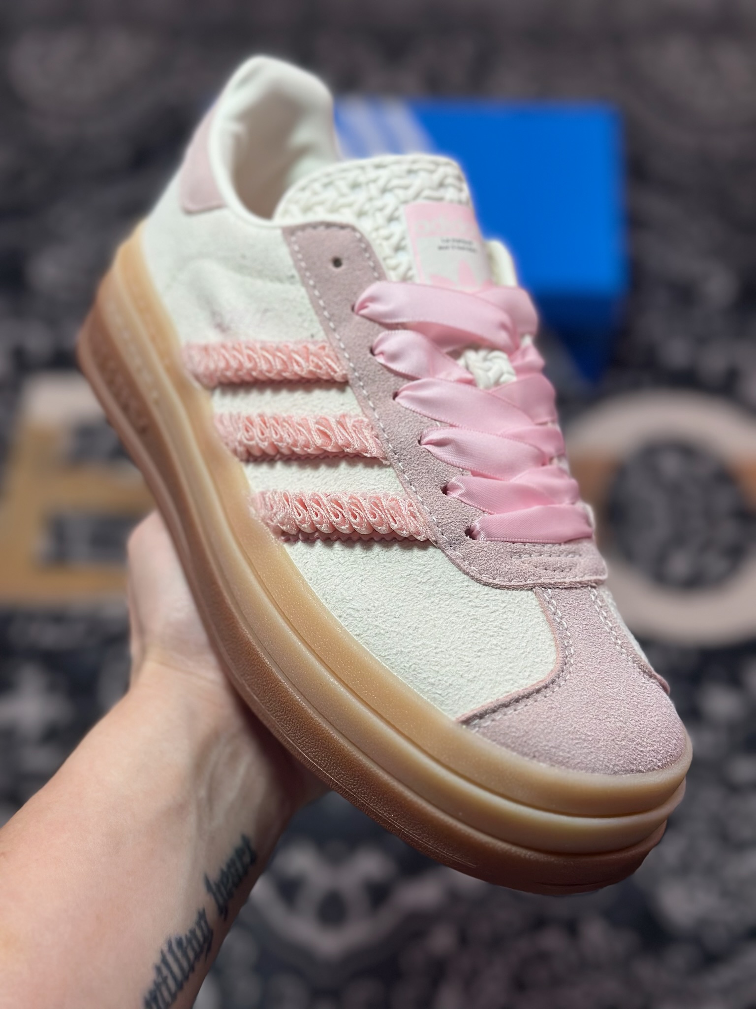 A4160  AD Originals Gazelle Bold 白粉 厚底防滑休闲板鞋   JR8374