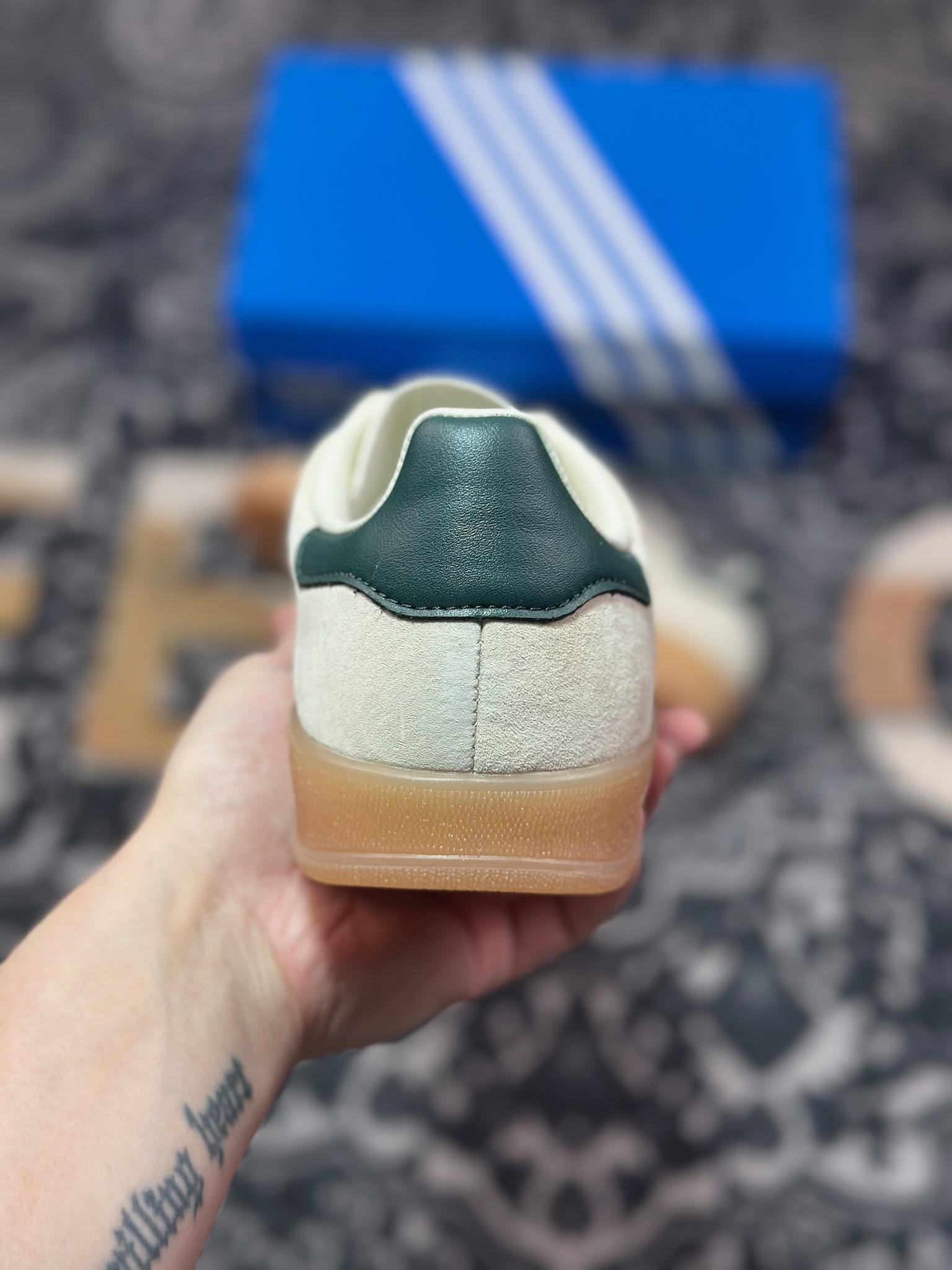 A4160  AD Originals Gazelle Indoor 米灰绿 三叶草复古休闲运动板鞋  IH7502