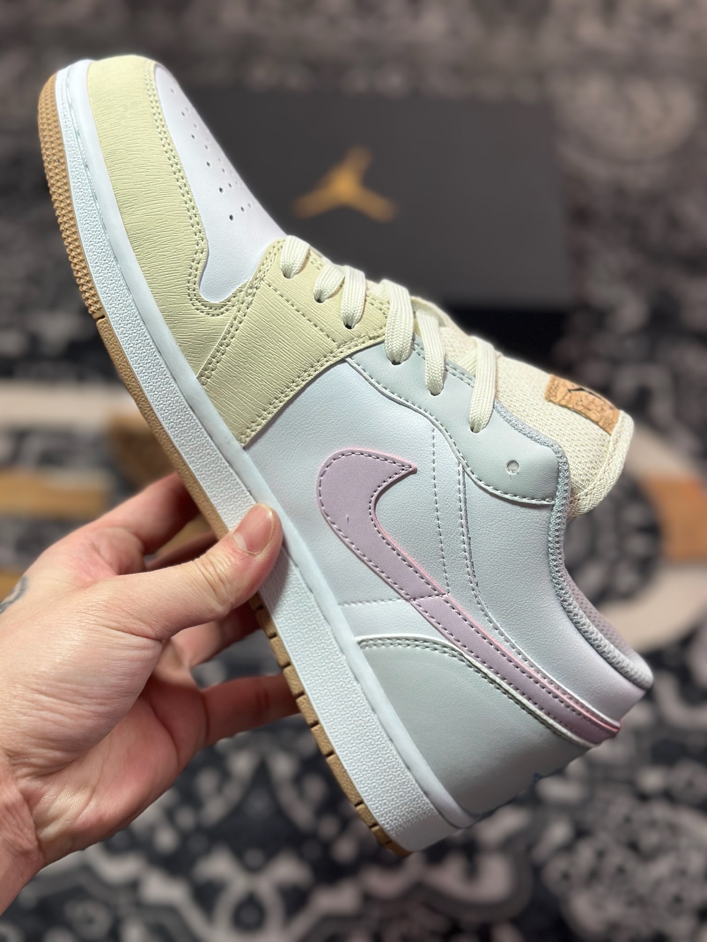 A6200  Air Jordan 1 Low 白灰粉 IB8861-151