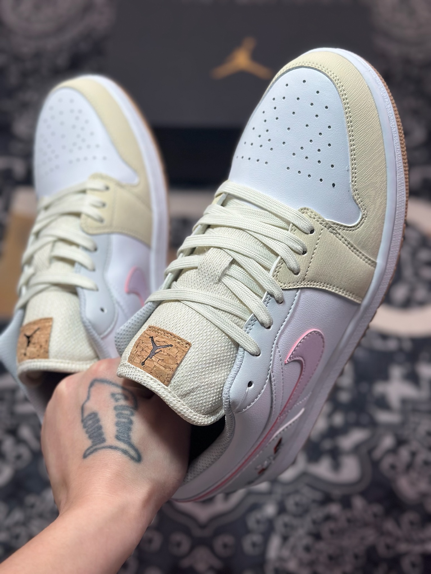 A6200  Air Jordan 1 Low 白灰粉 IB8861-151