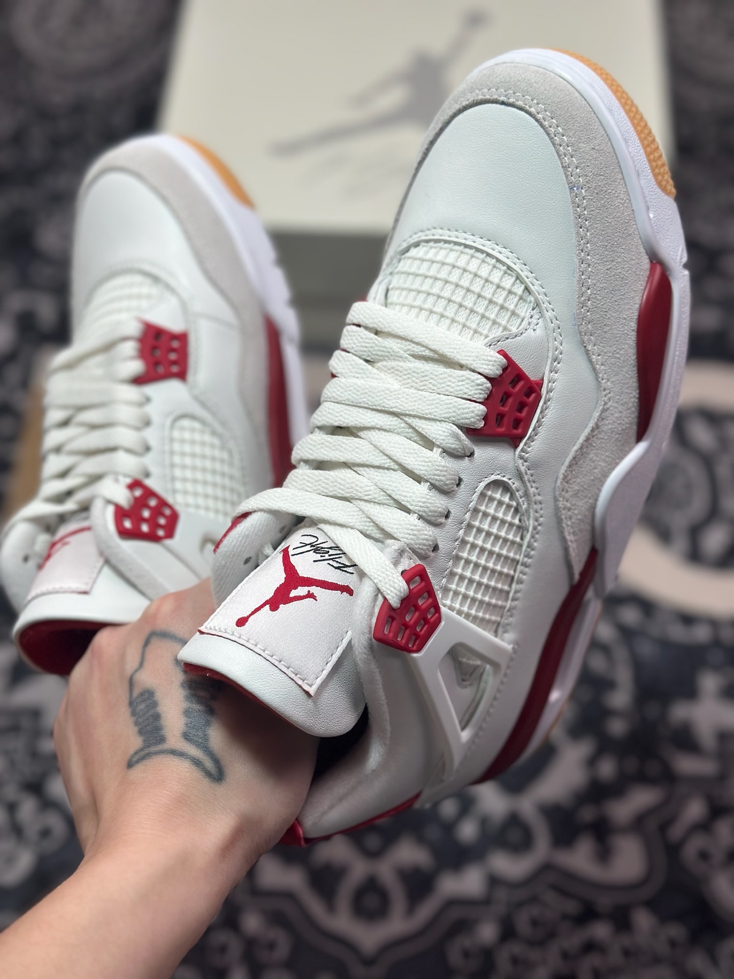 D5500   优选 原装级别# NK SB x Air Jordan 4 OG AJ4乔4 联名款男子文化篮球鞋 DR5415-106