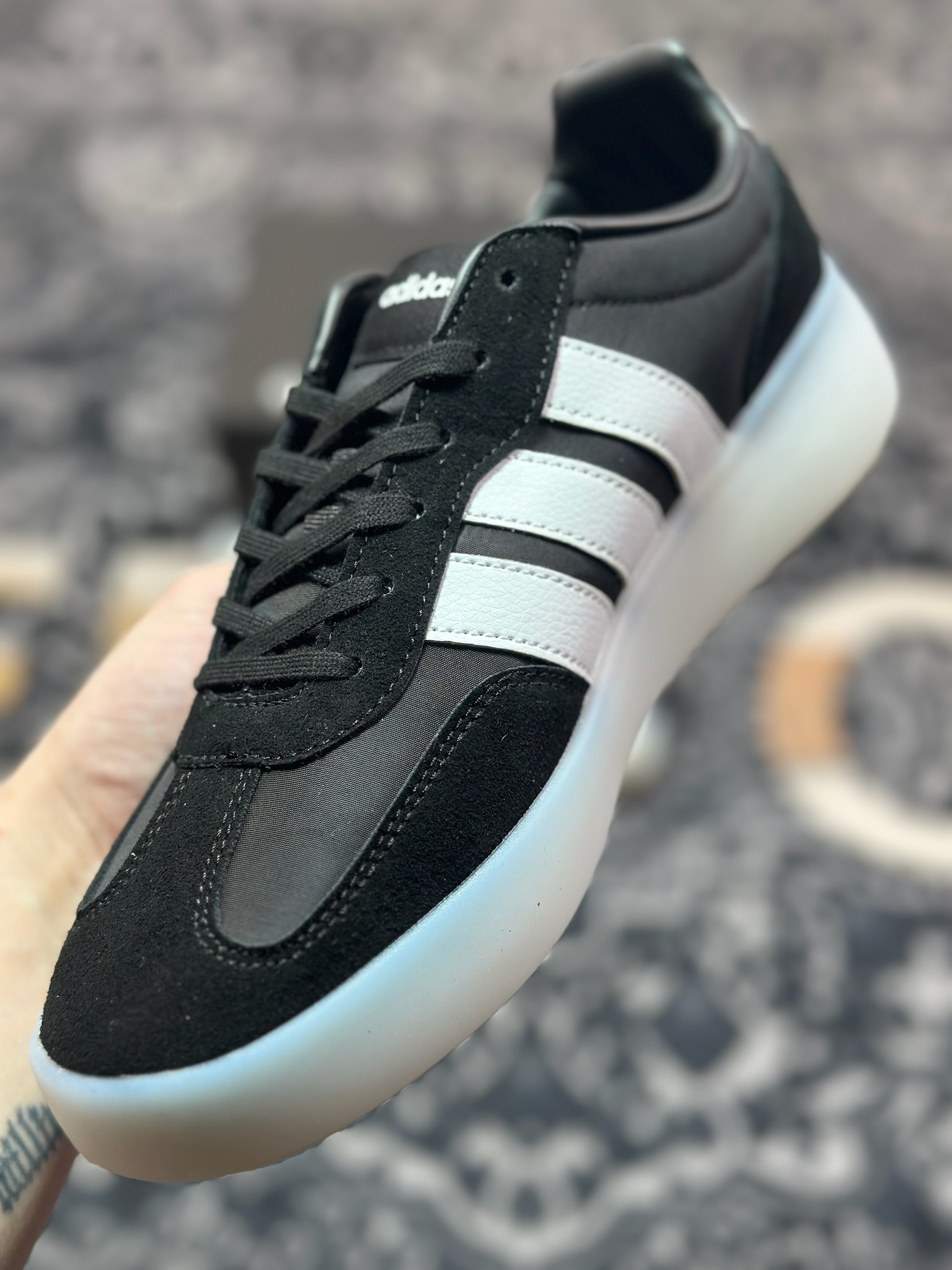 A6180  Adidas Barreda Decode 阿迪舒适减震低帮休闲板鞋  JI2316