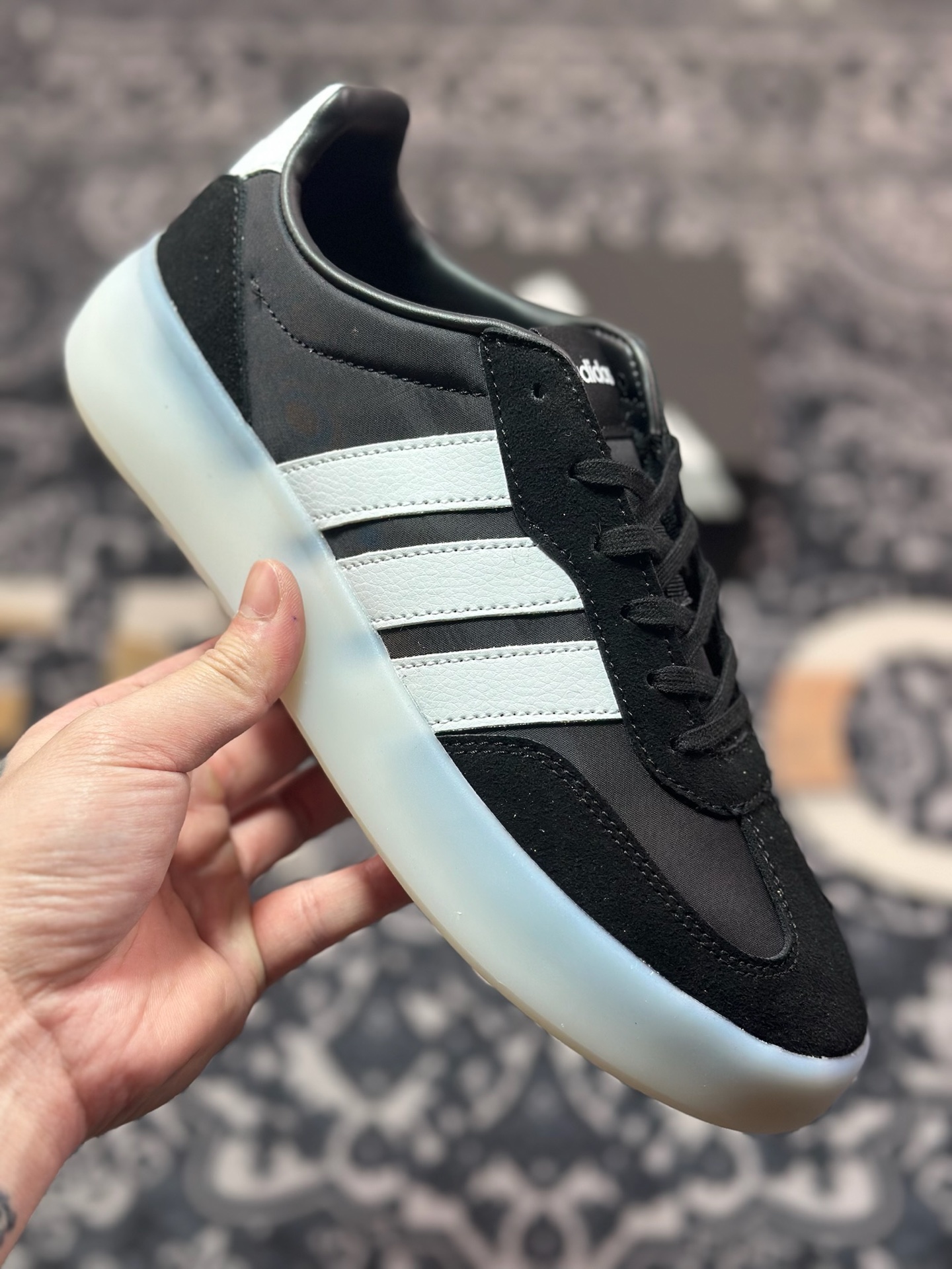 A6180  Adidas Barreda Decode 阿迪舒适减震低帮休闲板鞋  JI2316
