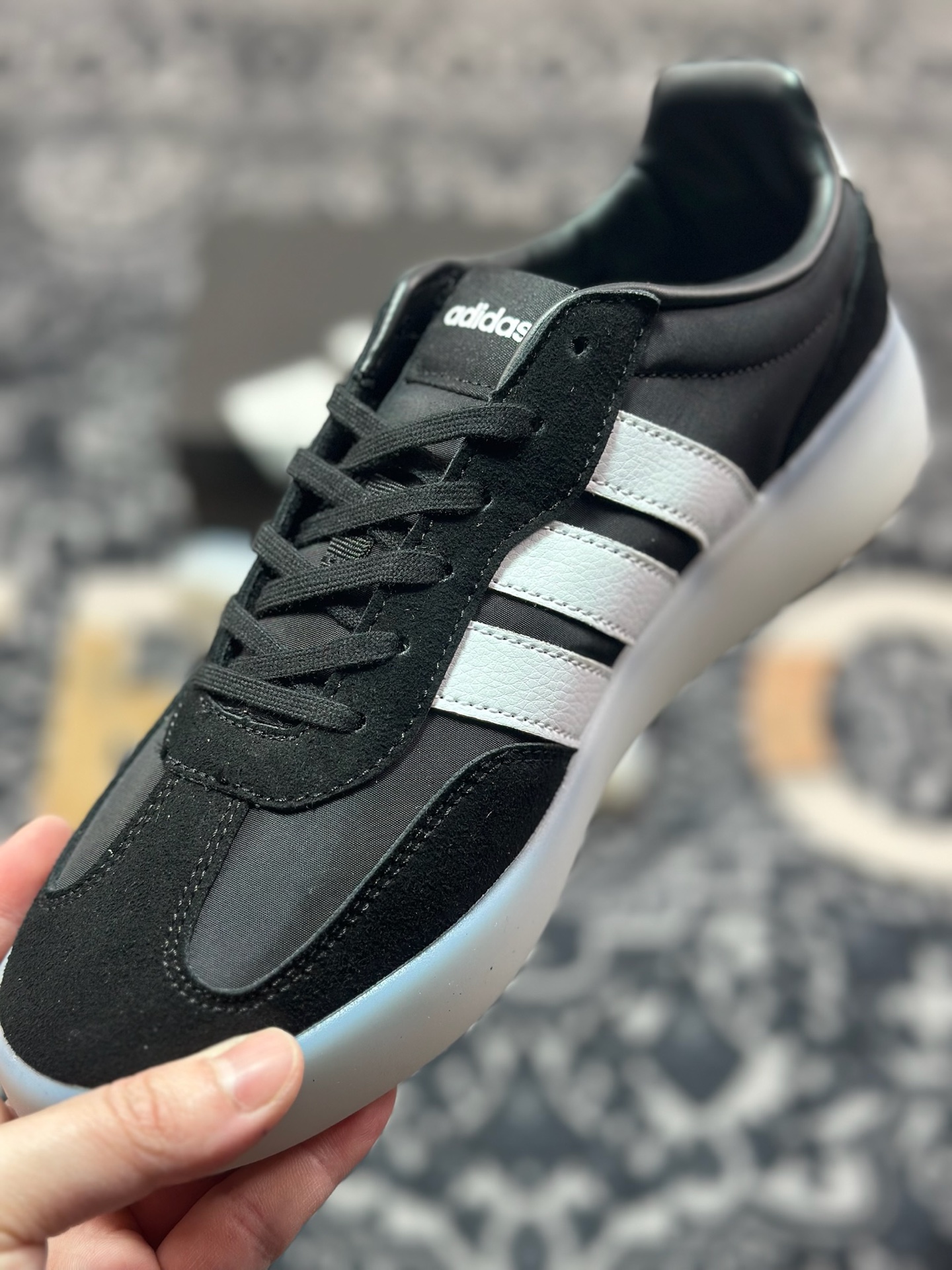 A6180  Adidas Barreda Decode 阿迪舒适减震低帮休闲板鞋  JI2316