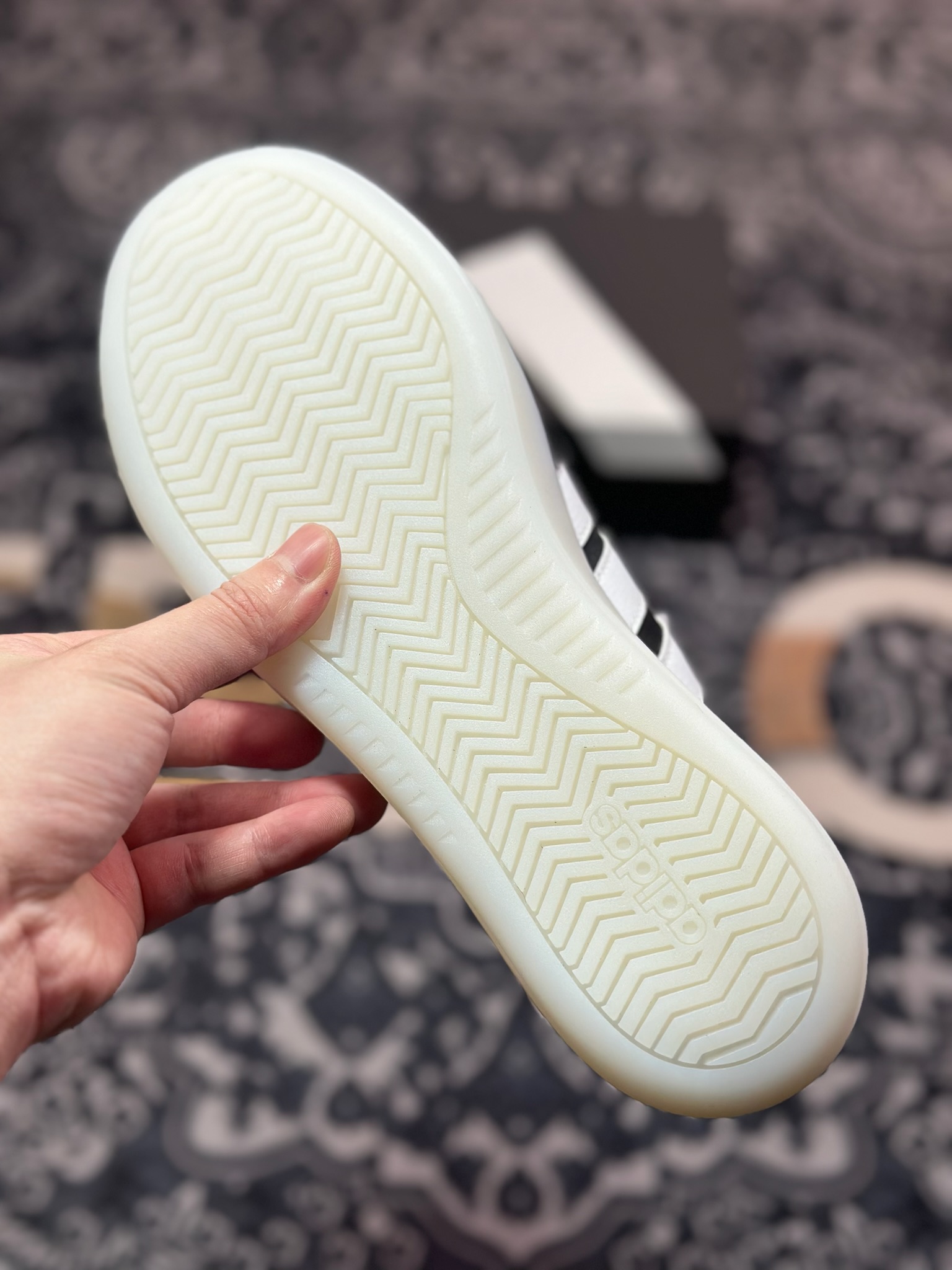 A6180  Adidas Barreda Decode 阿迪舒适减震低帮休闲板鞋  JI2316
