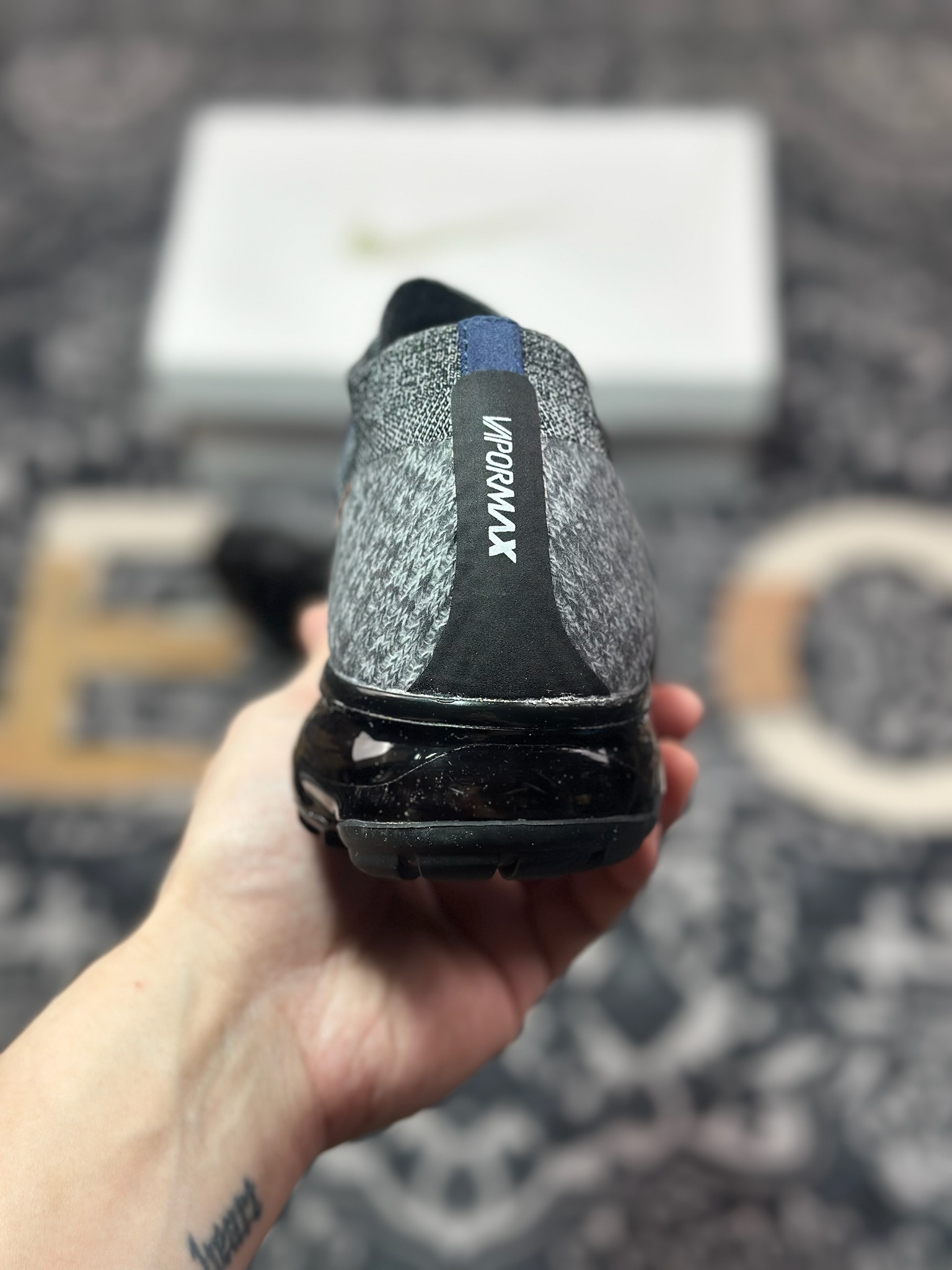 A9220  Nike AIR VAPORMAX Platinum 编织 气垫运动防滑轻便 849558-010