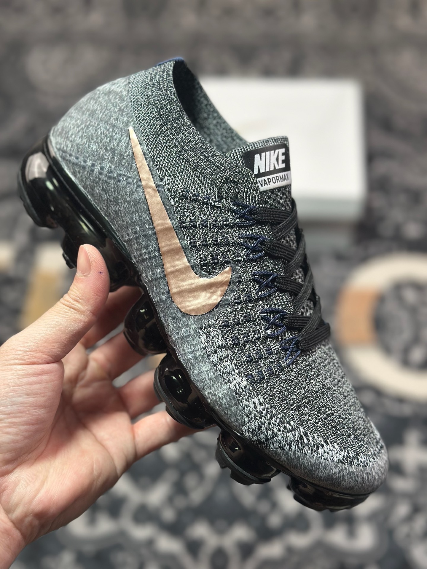 A9220  Nike AIR VAPORMAX Platinum 编织 气垫运动防滑轻便 849558-010