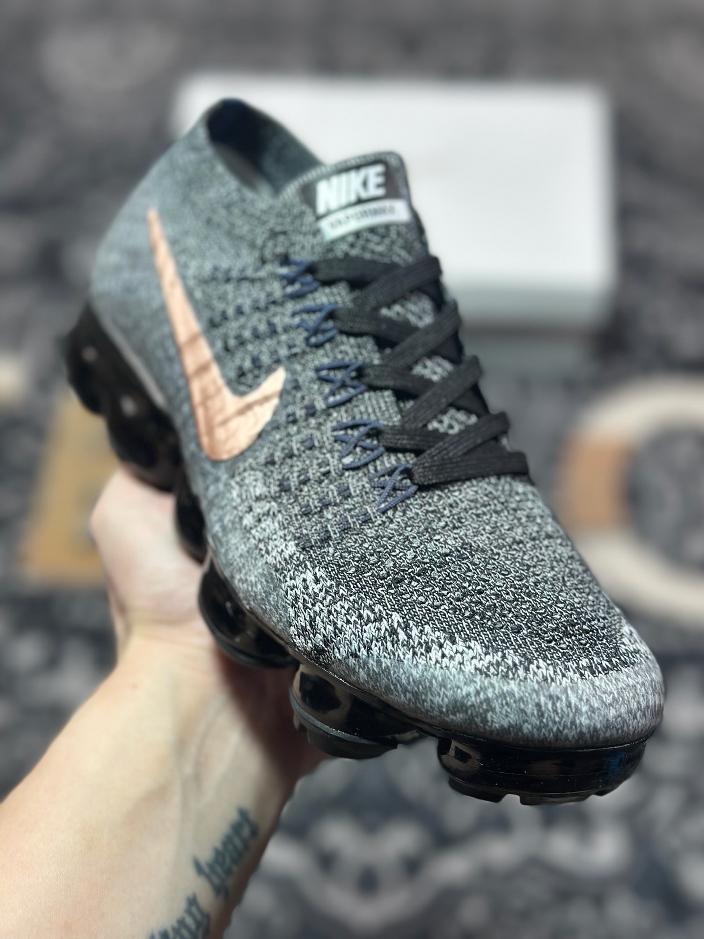 A9220  Nike AIR VAPORMAX Platinum 编织 气垫运动防滑轻便 849558-010