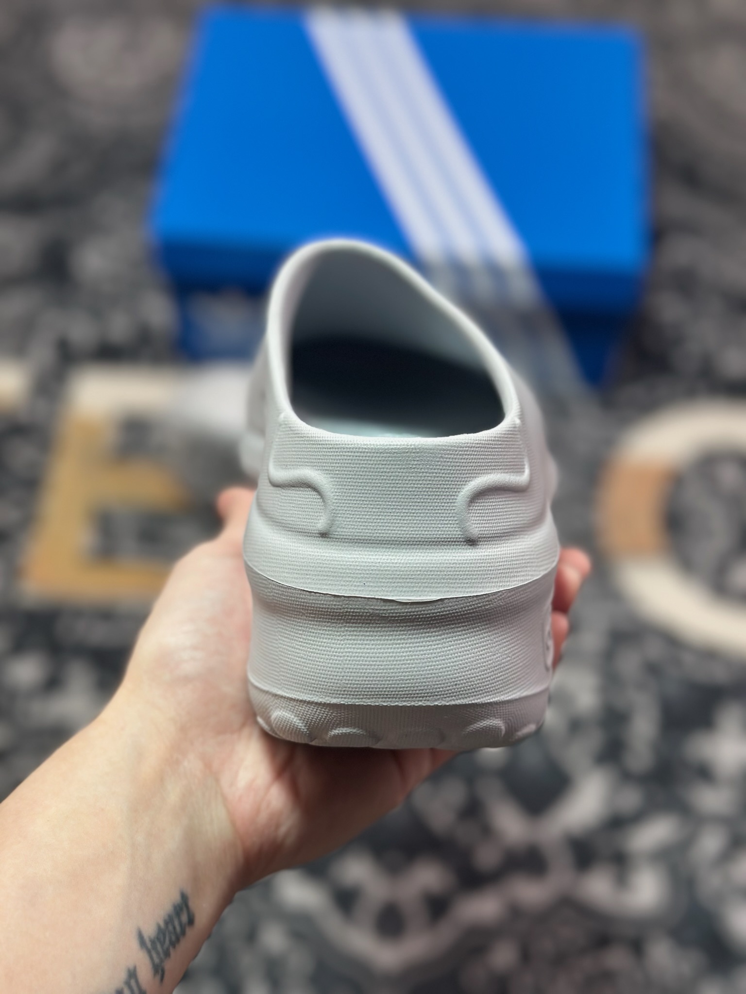 09120   AD Originals AdiFOM Stan Smith Mule 银色 防滑耐磨轻便运动凉鞋穆勒厨师鞋  IH8060