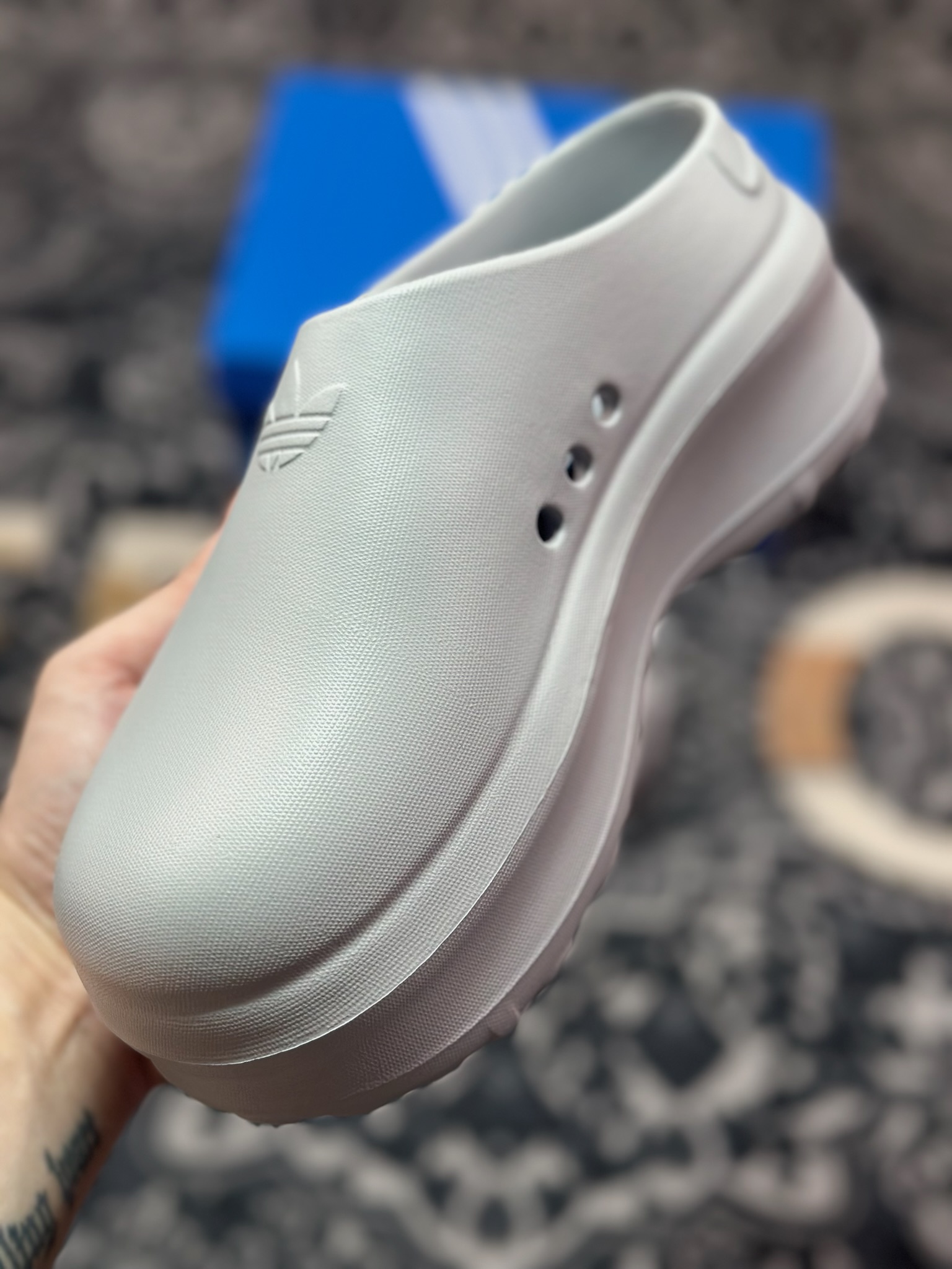 09120   AD Originals AdiFOM Stan Smith Mule 银色 防滑耐磨轻便运动凉鞋穆勒厨师鞋  IH8060