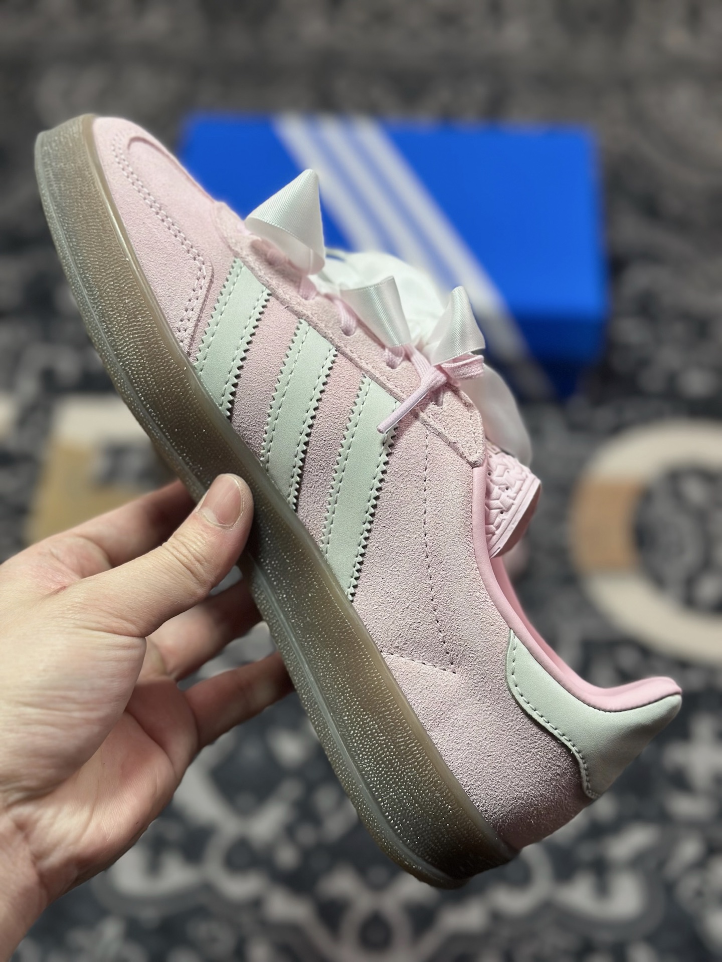 A4160  AD Originals Gazelle Indoor 粉色 三叶草复古休闲运动板鞋   JI2716