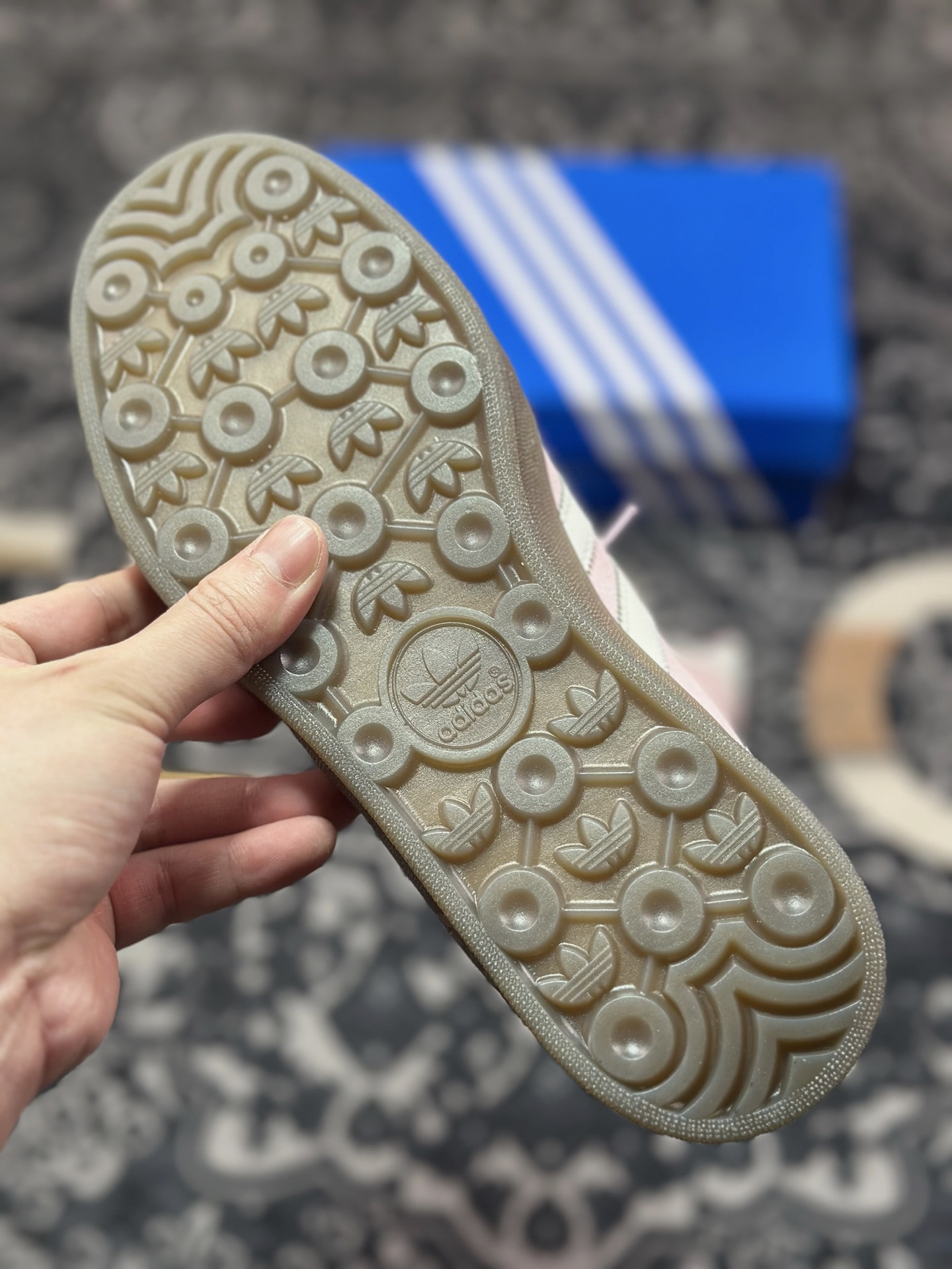 A4160  AD Originals Gazelle Indoor 粉色 三叶草复古休闲运动板鞋   JI2716