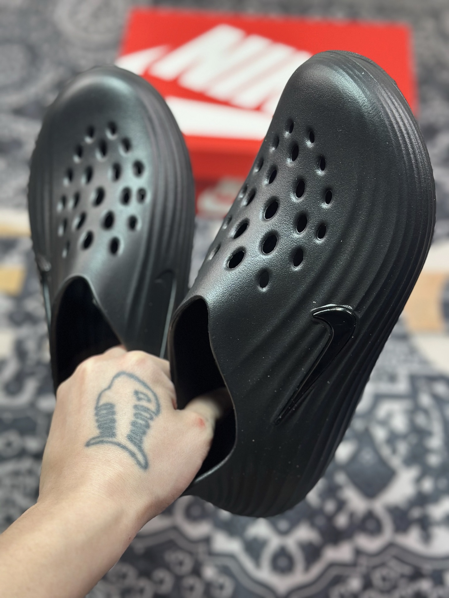 A0120  Nike ReactX Rejuven8 一脚蹬夏日穿搭凉鞋  HV5060-001