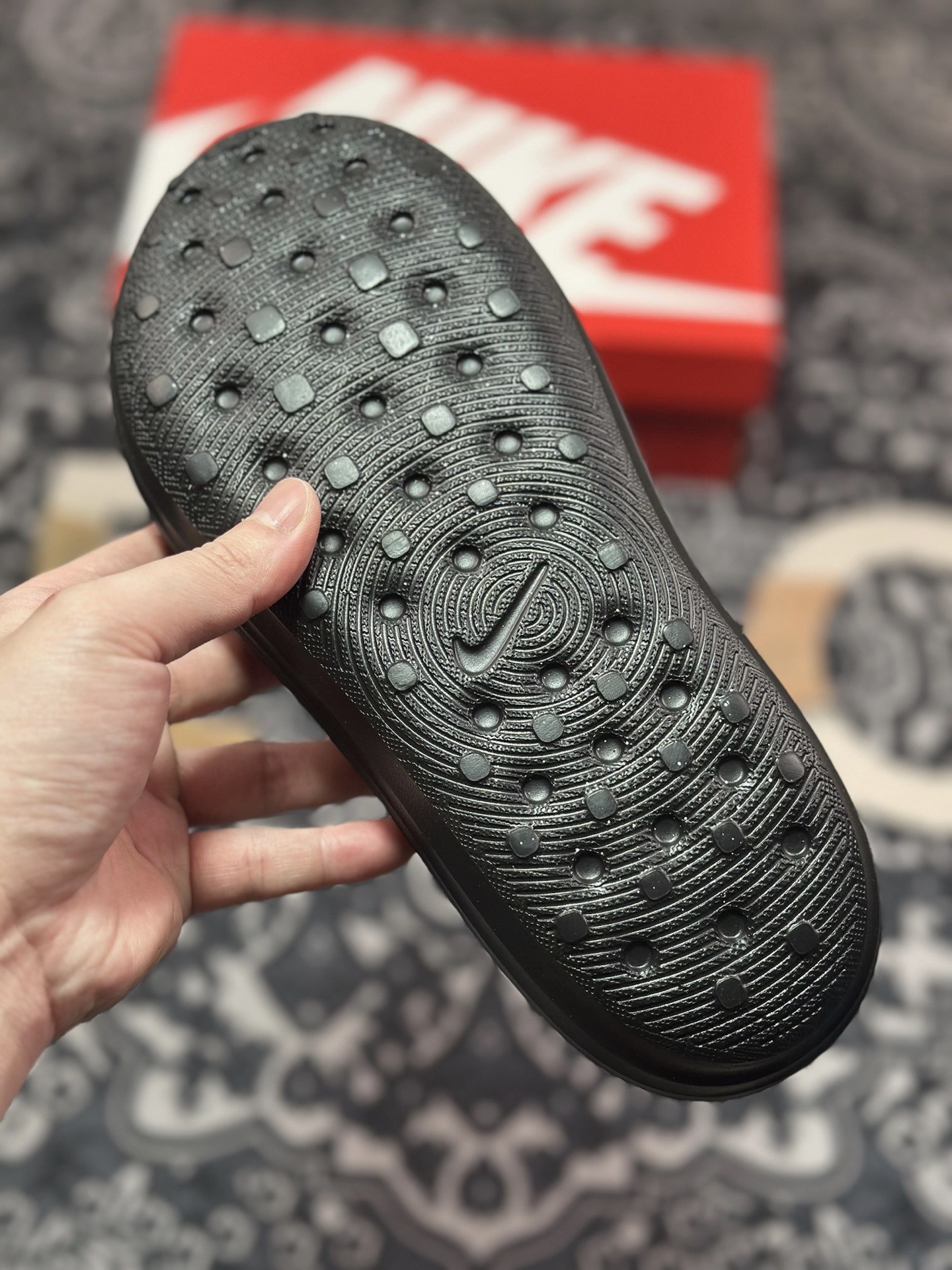 A0120  Nike ReactX Rejuven8 一脚蹬夏日穿搭凉鞋  HV5060-001