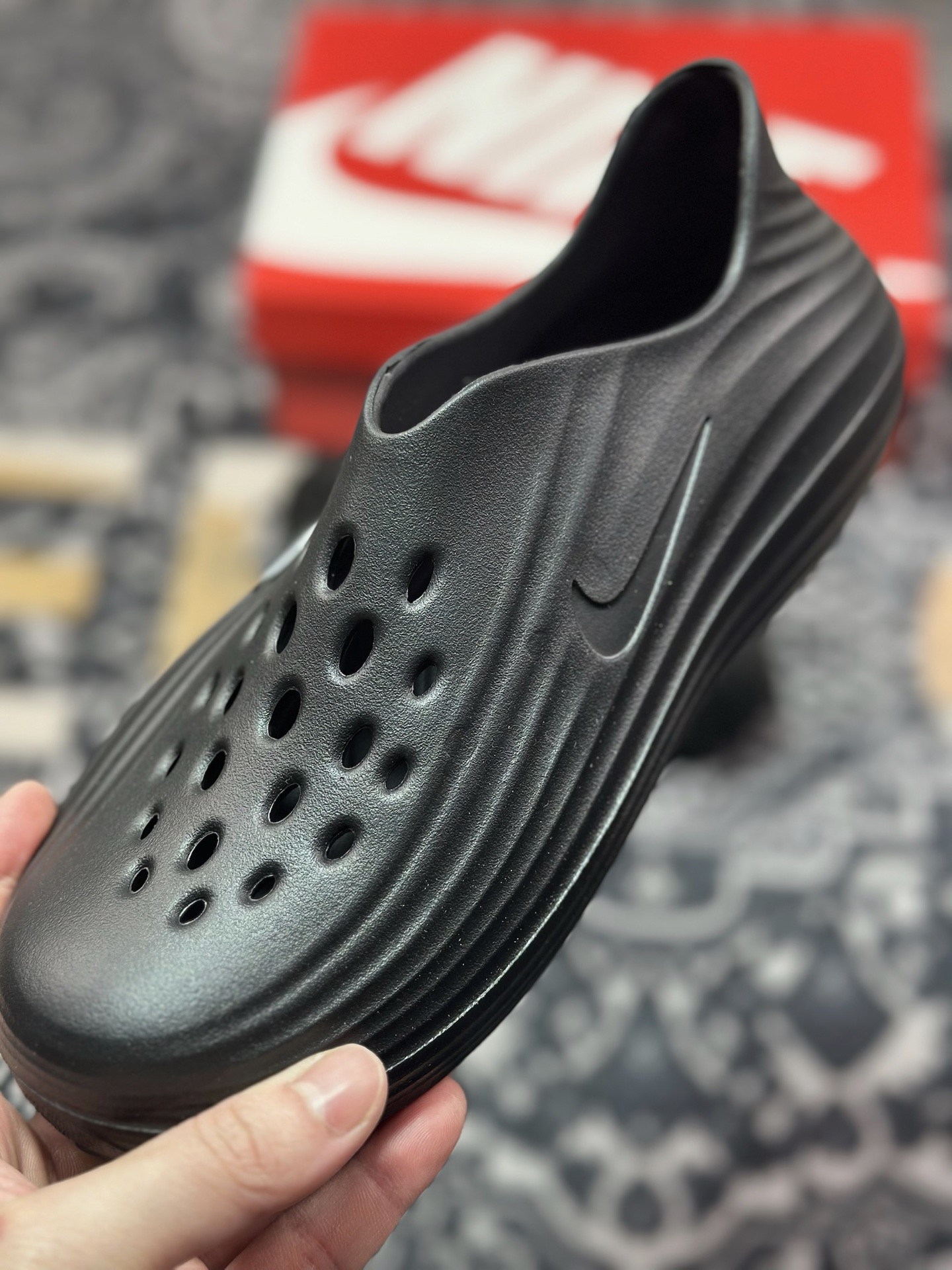 A0120  Nike ReactX Rejuven8 一脚蹬夏日穿搭凉鞋 HV5062-001
