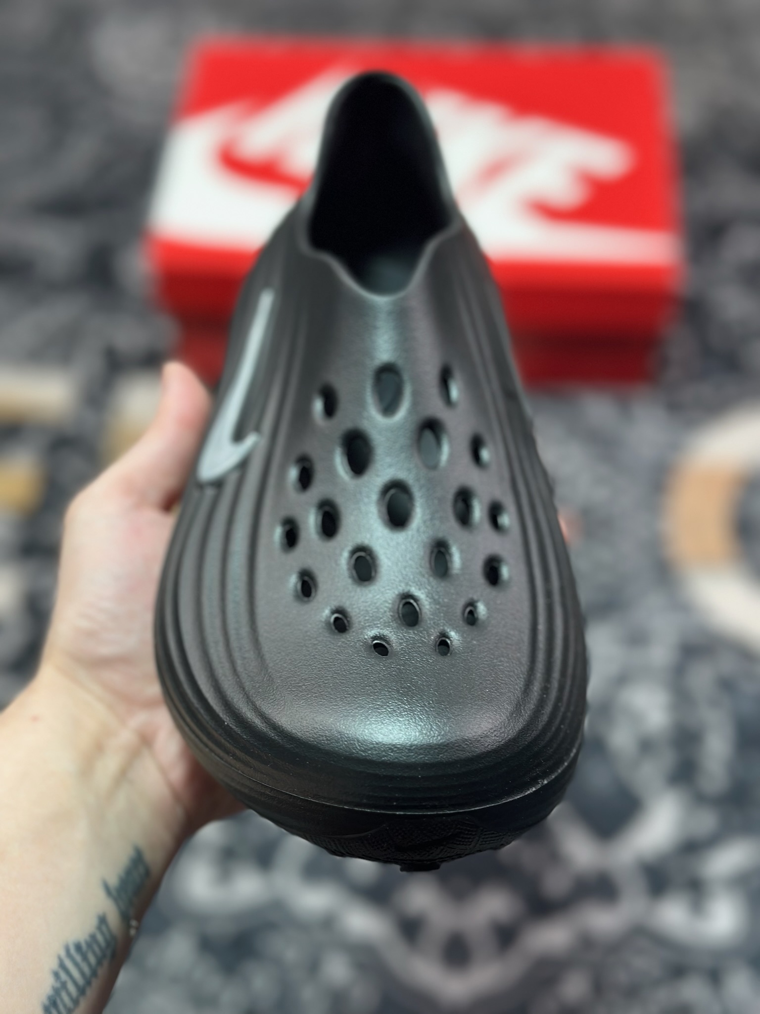 A0120  Nike ReactX Rejuven8 一脚蹬夏日穿搭凉鞋 HV5062-001