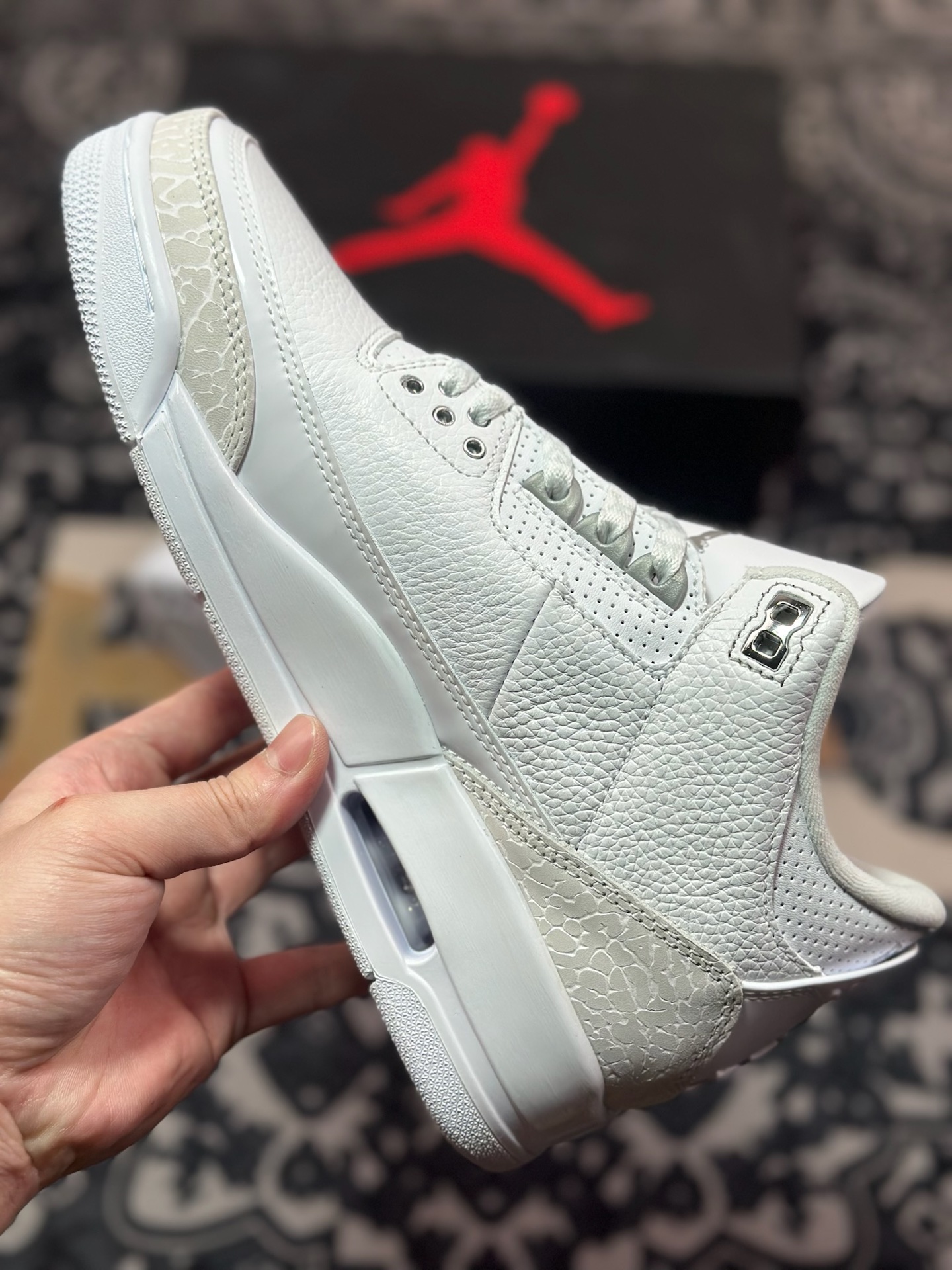 B9350  Air Jordan 3 Retro ”Pure Money” AJ3 乔3复刻白猫  CT8532-111