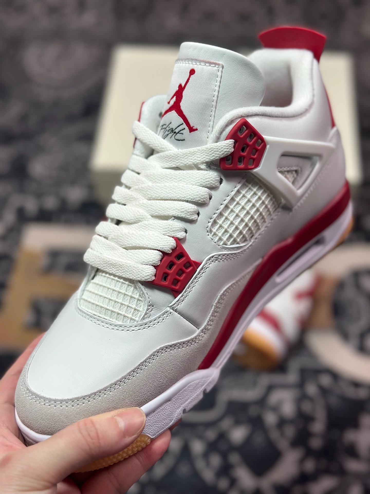 D1470      优选 原装级别#纯原大厂出品 NK SB x Air Jordan 4 ”Varsity Red” 联名款 白红  DR5415-106