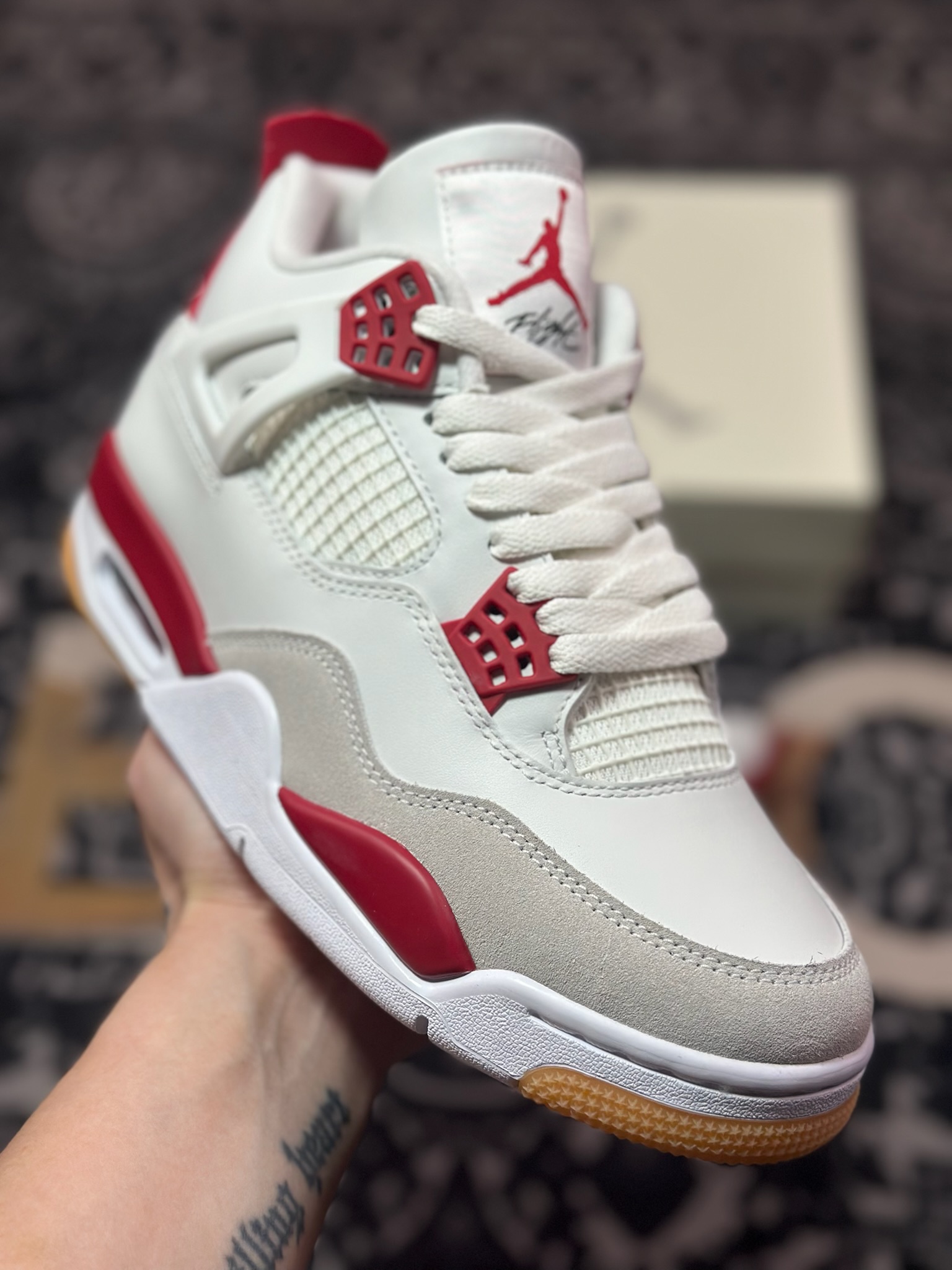 D1470      优选 原装级别#纯原大厂出品 NK SB x Air Jordan 4 ”Varsity Red” 联名款 白红  DR5415-106