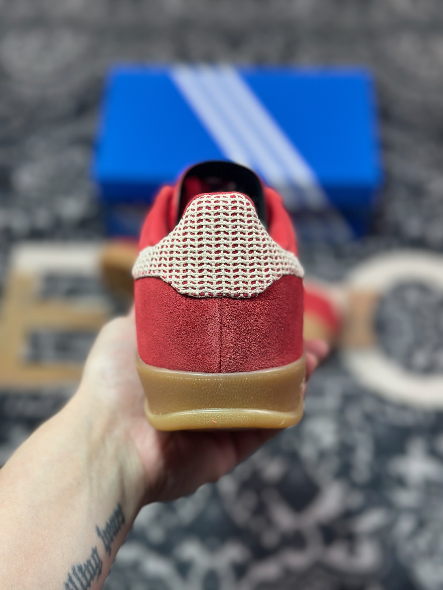 A7200    优选 原装级别# adidas originals GAZELLE 舒适百搭 低帮 板鞋 男女同款 白红 JI2756