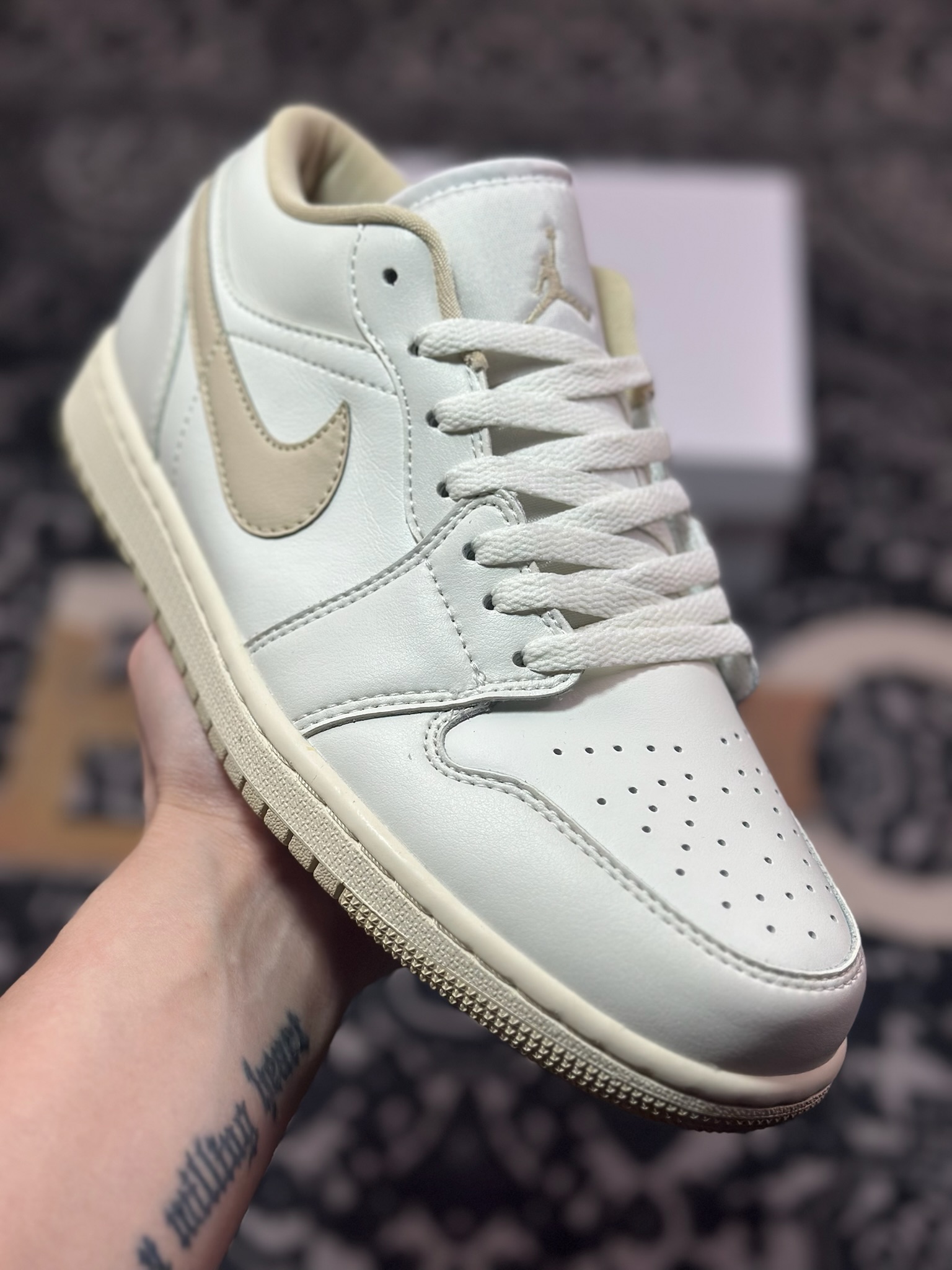 A6200  Air Jordan 1 Low 乳白淡黄  DC0774-112