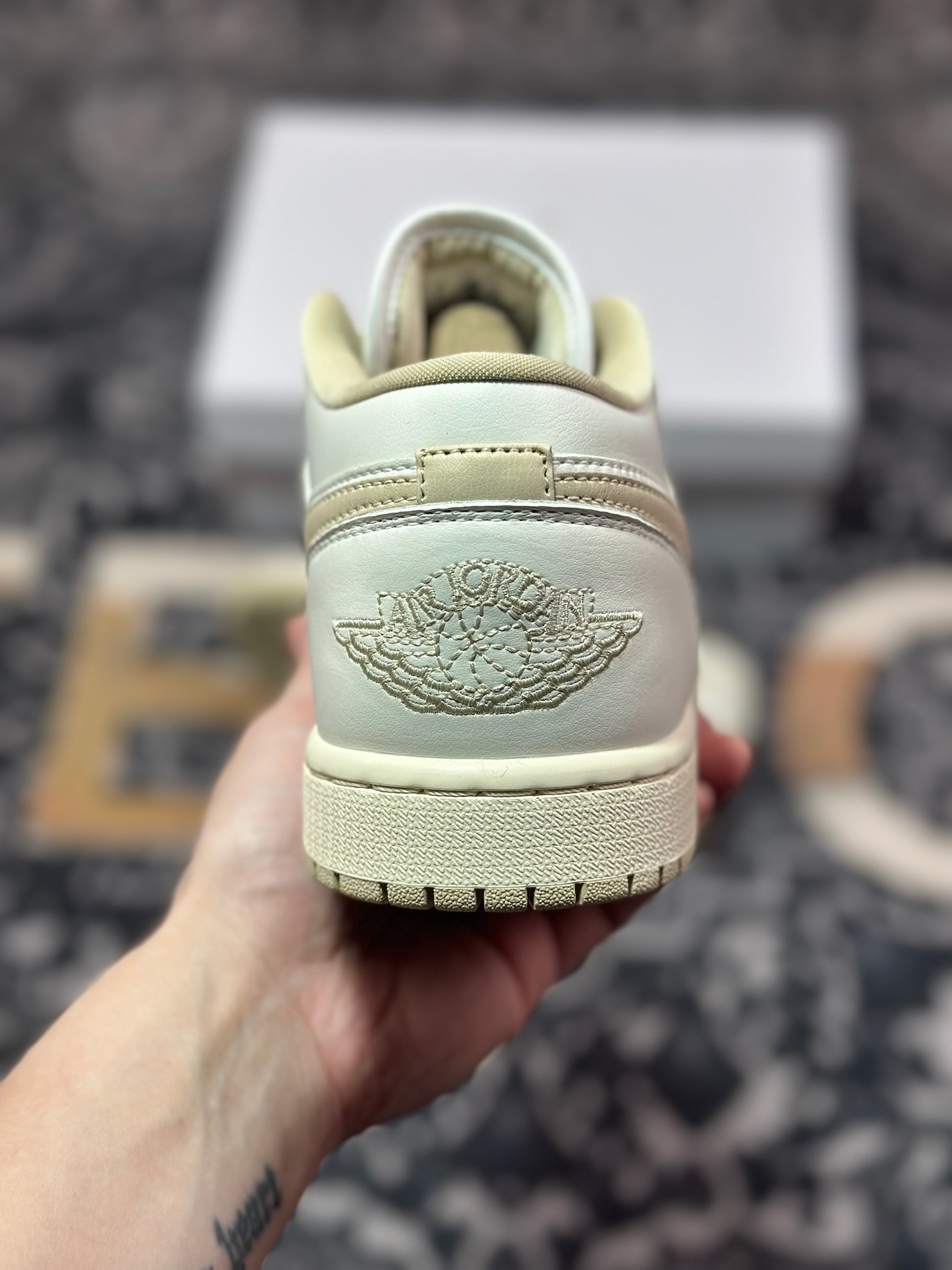 A6200  Air Jordan 1 Low 乳白淡黄  DC0774-112