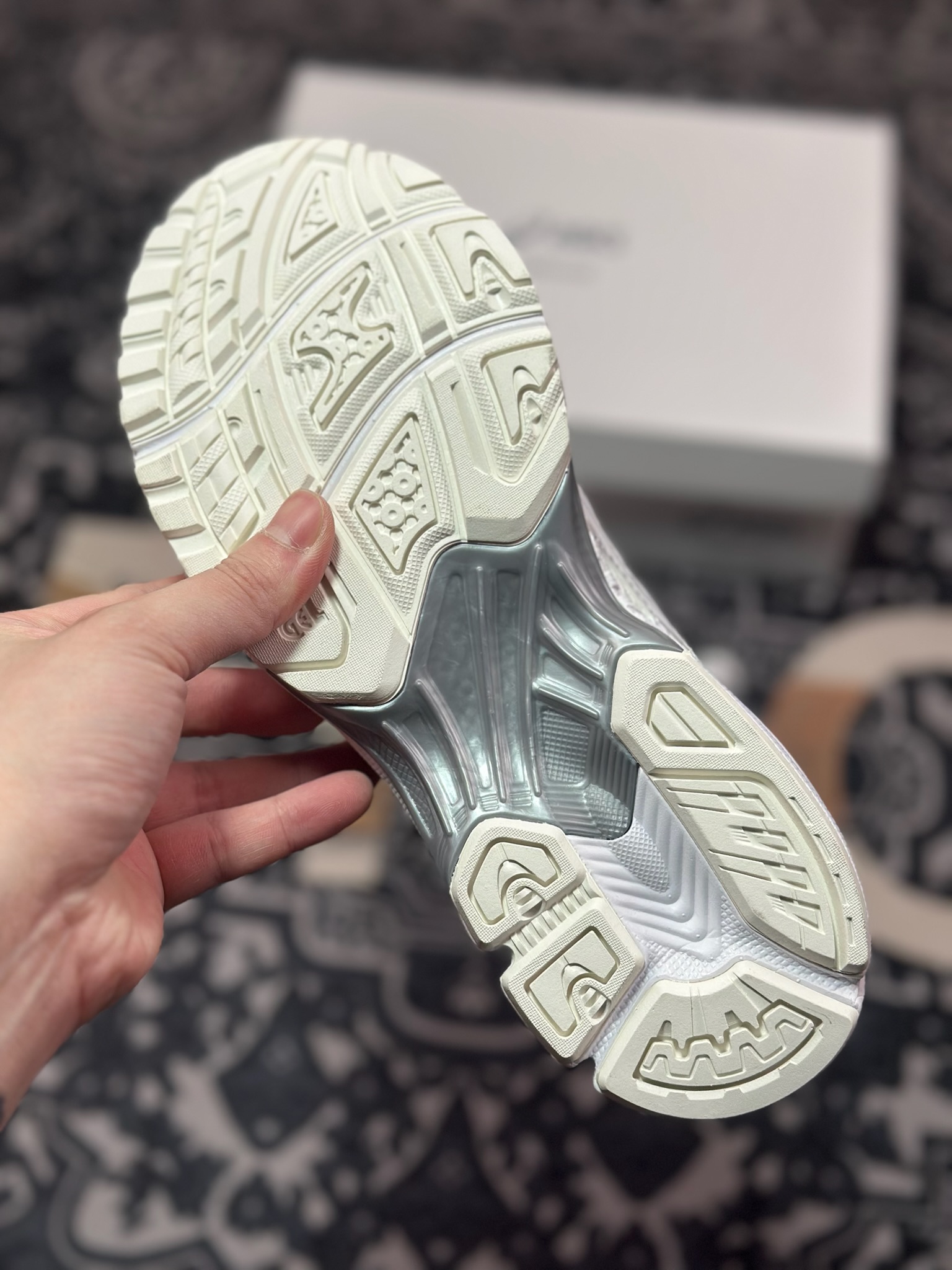 B5280  优选 纯原 Asics 亚瑟士 GEL-Kayano 14 低帮运动休闲跑步鞋 1201A457-100