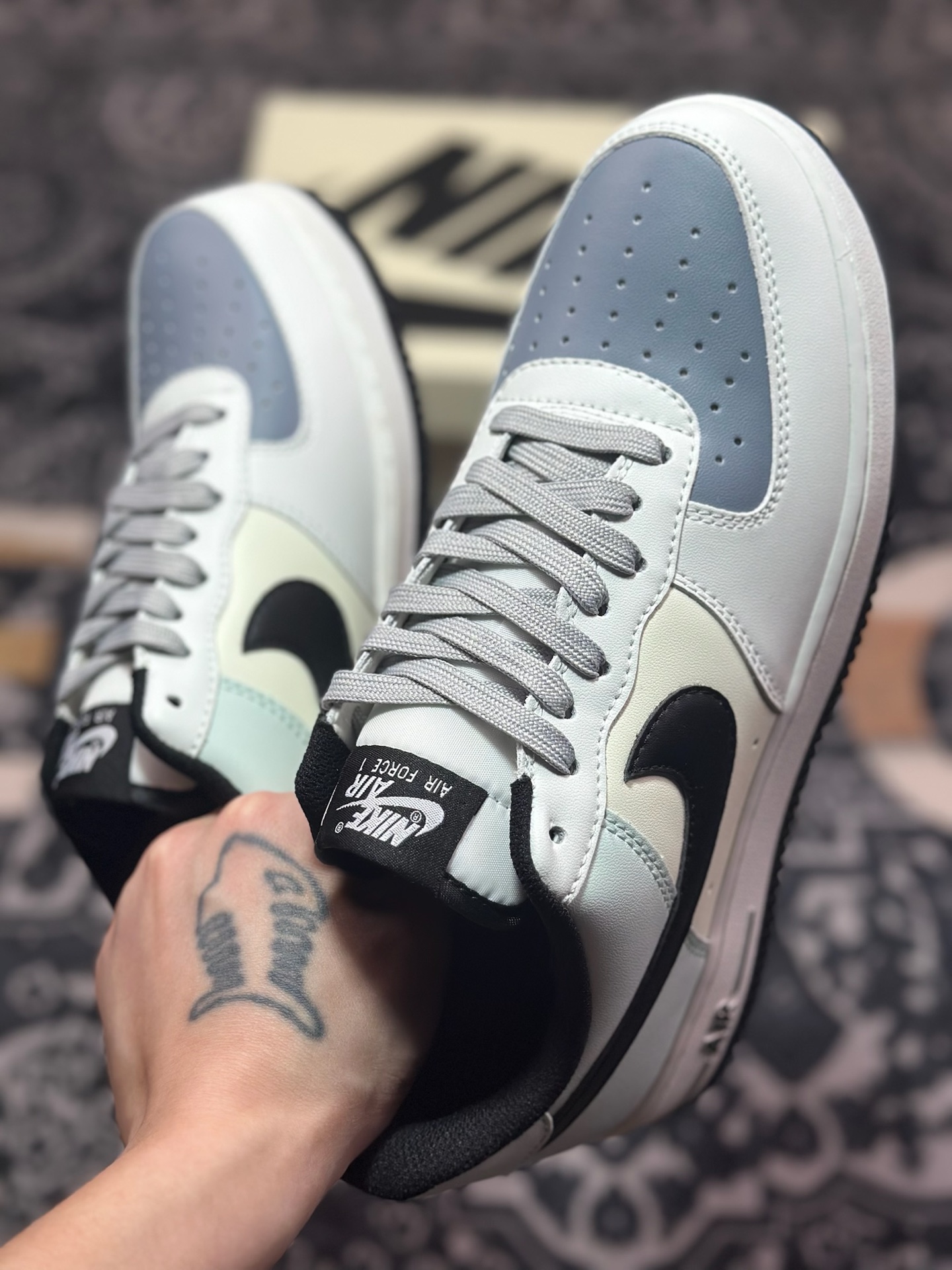 B0220 原装级别 Nike Air Force 1 Low ’07 皇冠 配色 空军一号低帮休闲板鞋 GY5696-779