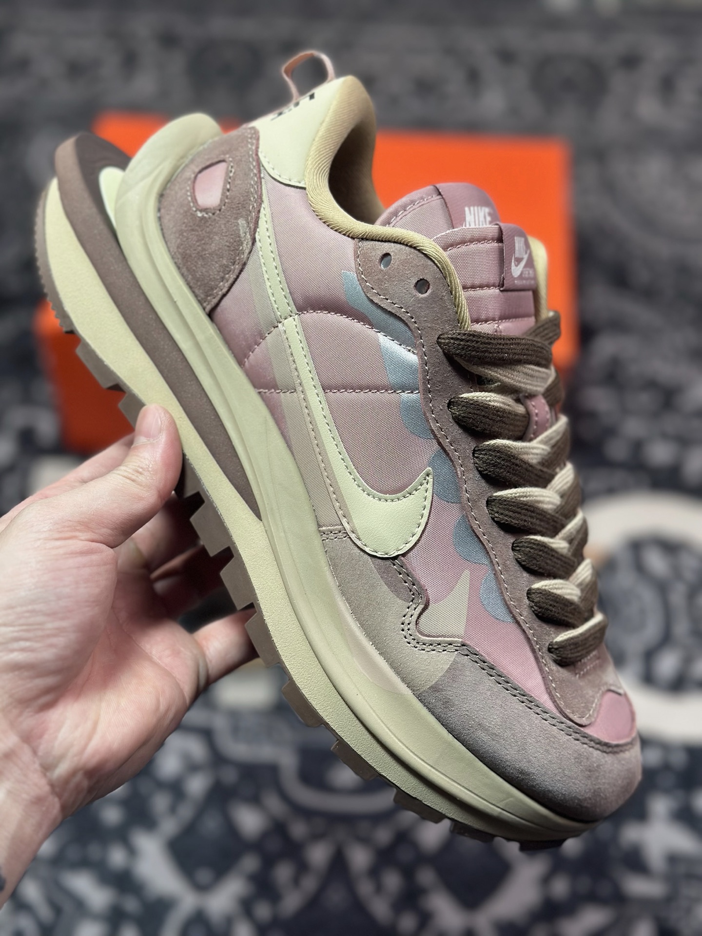 B3260 原装级别 Sacai X NIKe vaporWaffle 华夫三代3.0 走秀重磅联名运动鞋 DD1875-301